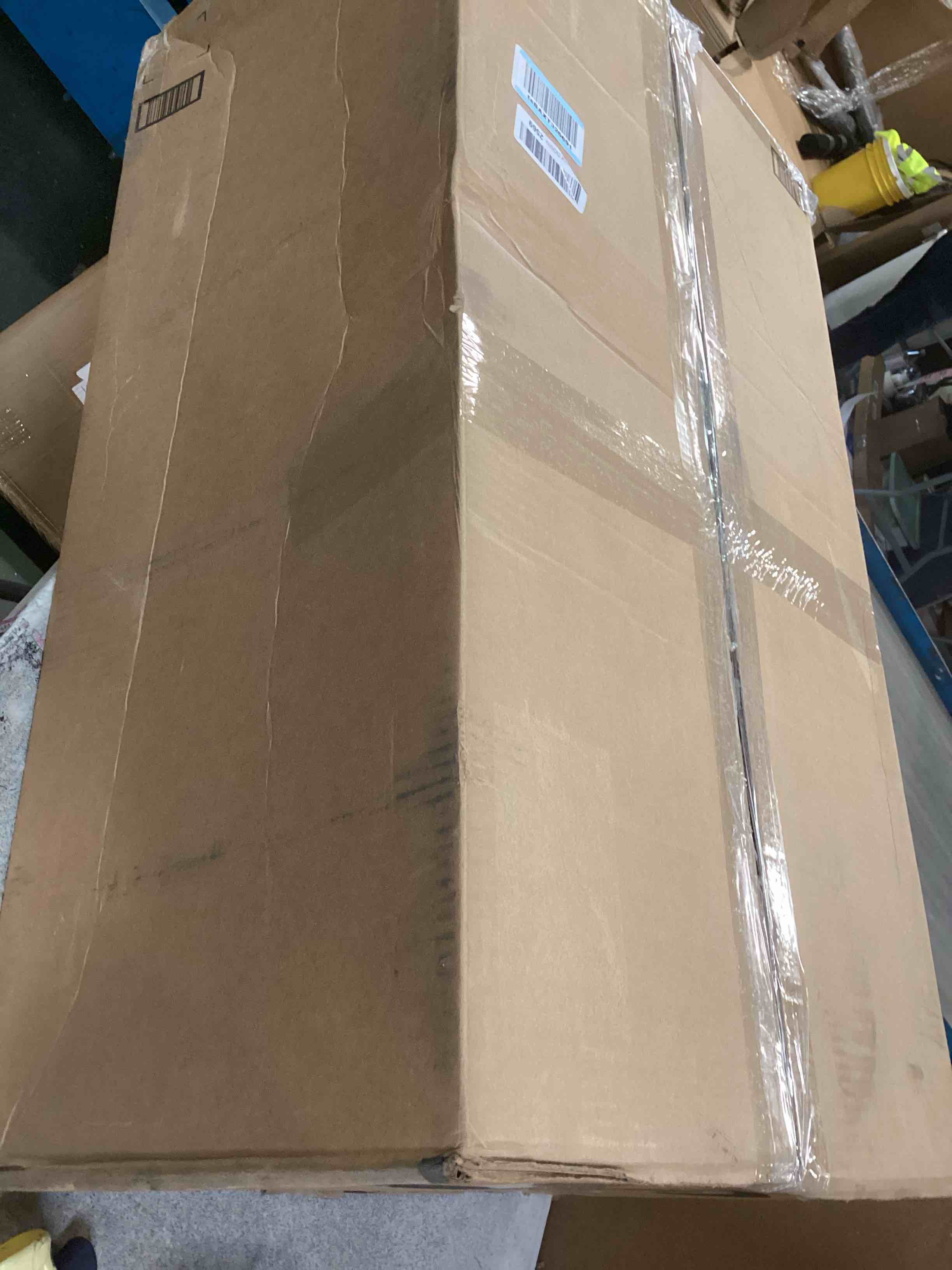 https://s3.amazonaws.com/lotting-images-prod/bidfta/TEA1524613_1737479724626.jpeg