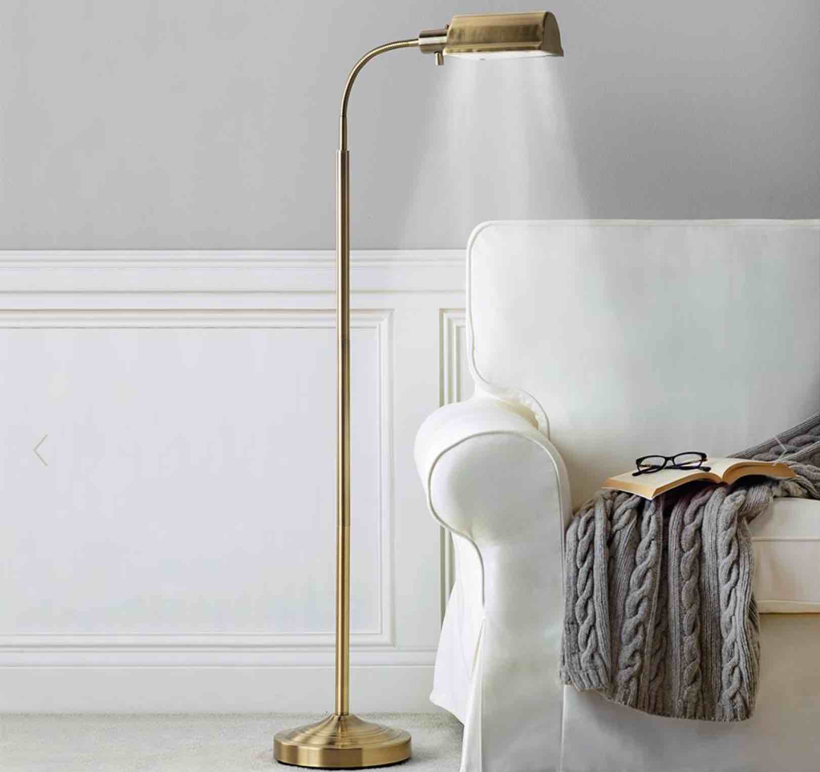 The Cordless Reading Lamp