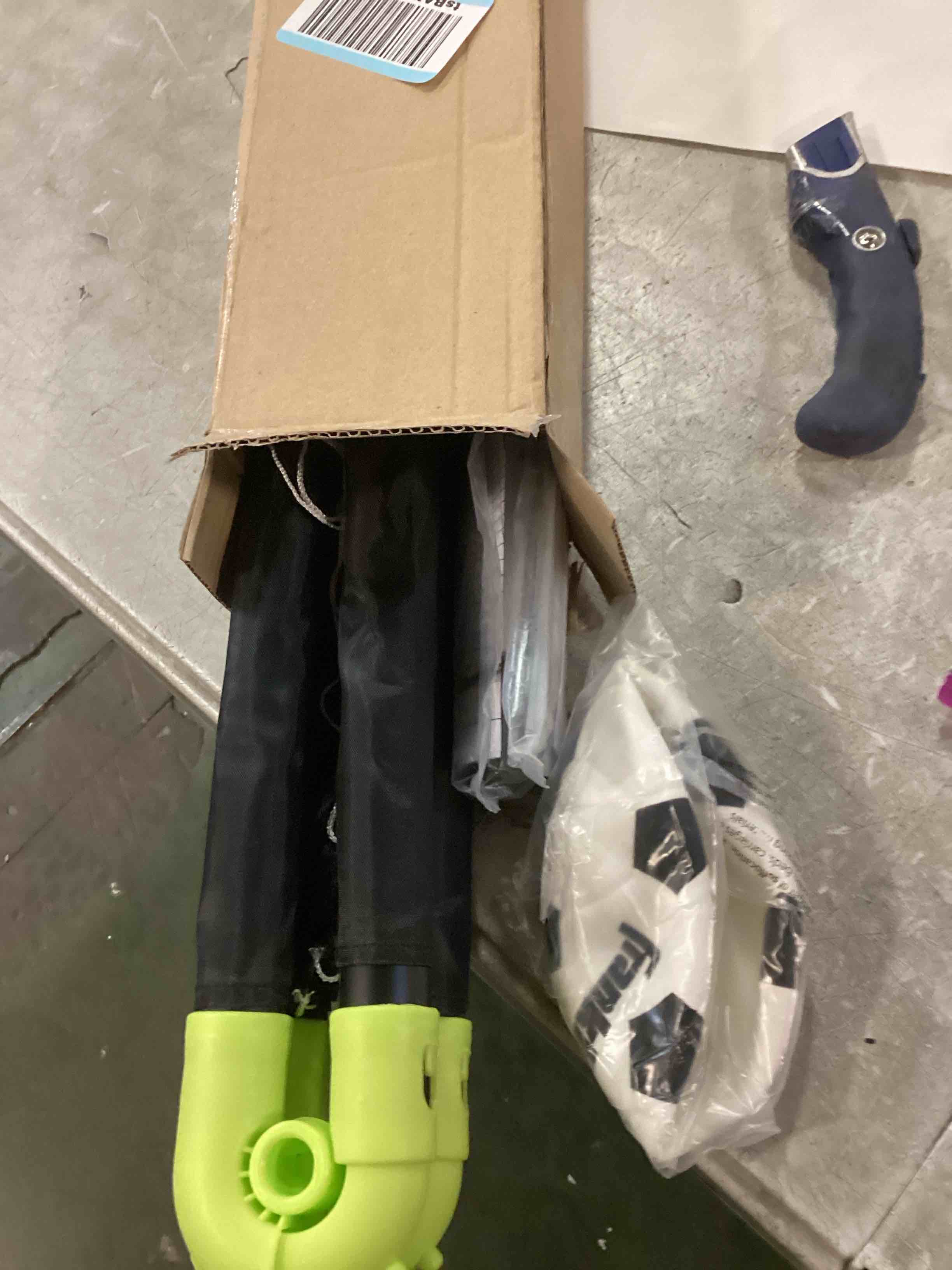 https://s3.amazonaws.com/lotting-images-prod/bidfta/TEA1525143_1735244913612.jpeg