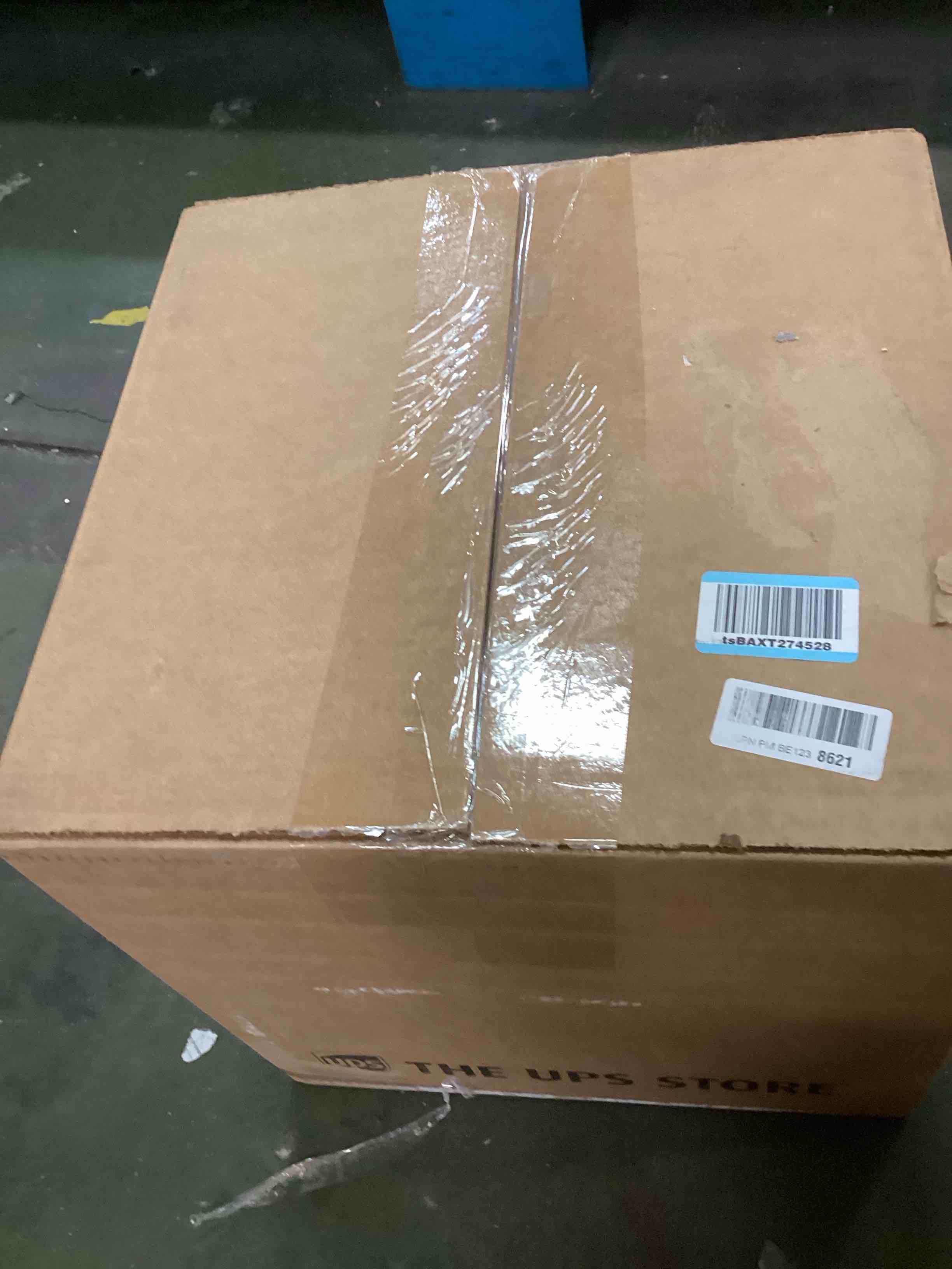 https://s3.amazonaws.com/lotting-images-prod/bidfta/TEA1525431_1735572270836.jpeg