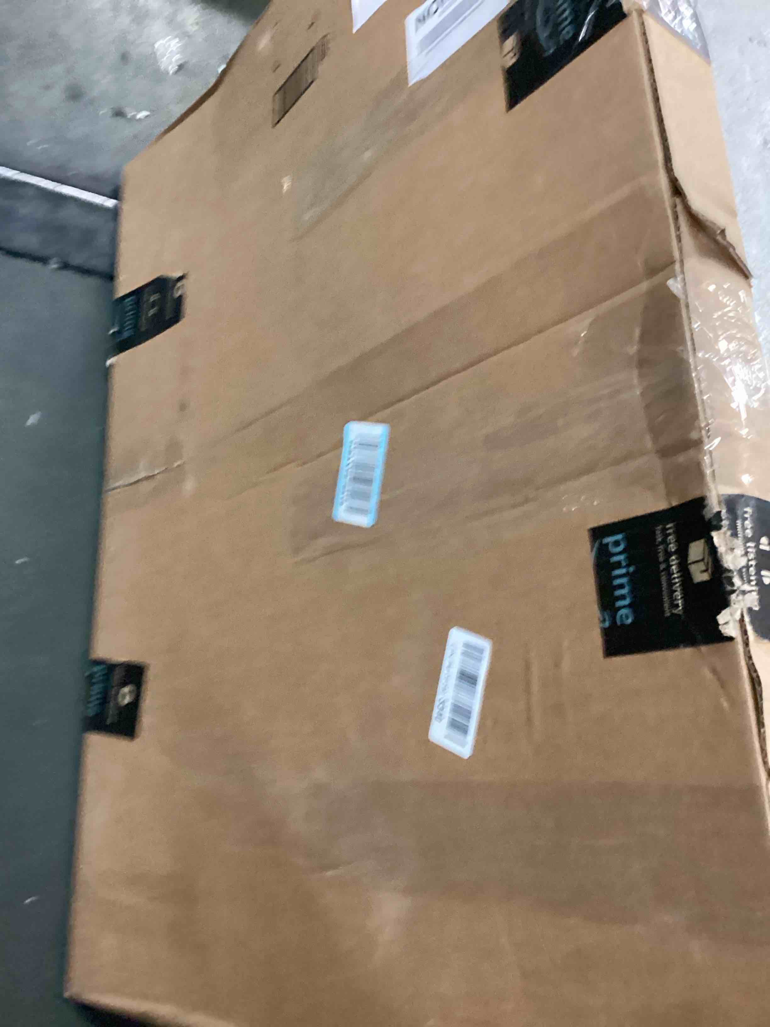 https://s3.amazonaws.com/lotting-images-prod/bidfta/TEA1525559_1735587860296.jpeg