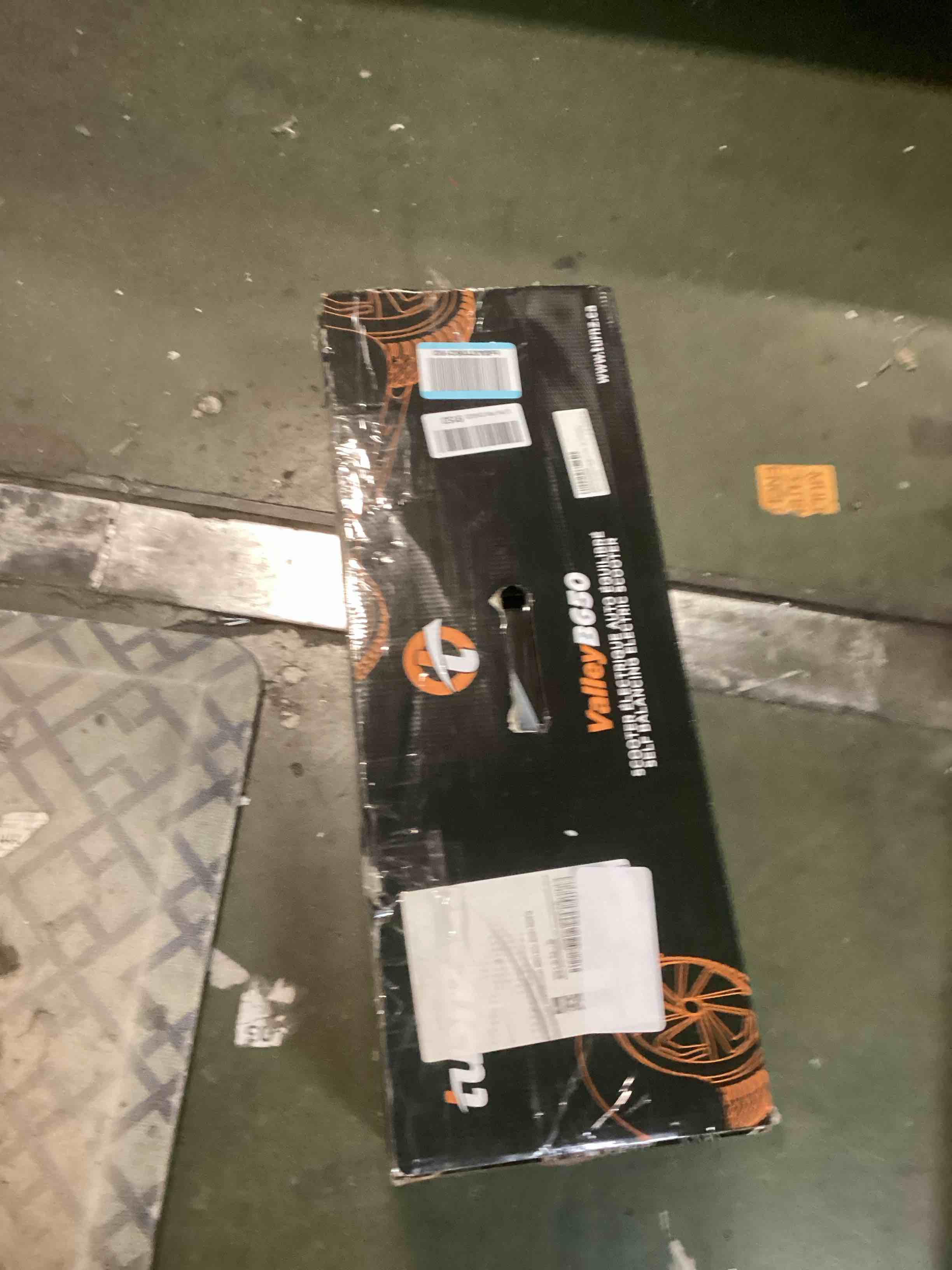 https://s3.amazonaws.com/lotting-images-prod/bidfta/TEA1526029_1735922931655.jpeg