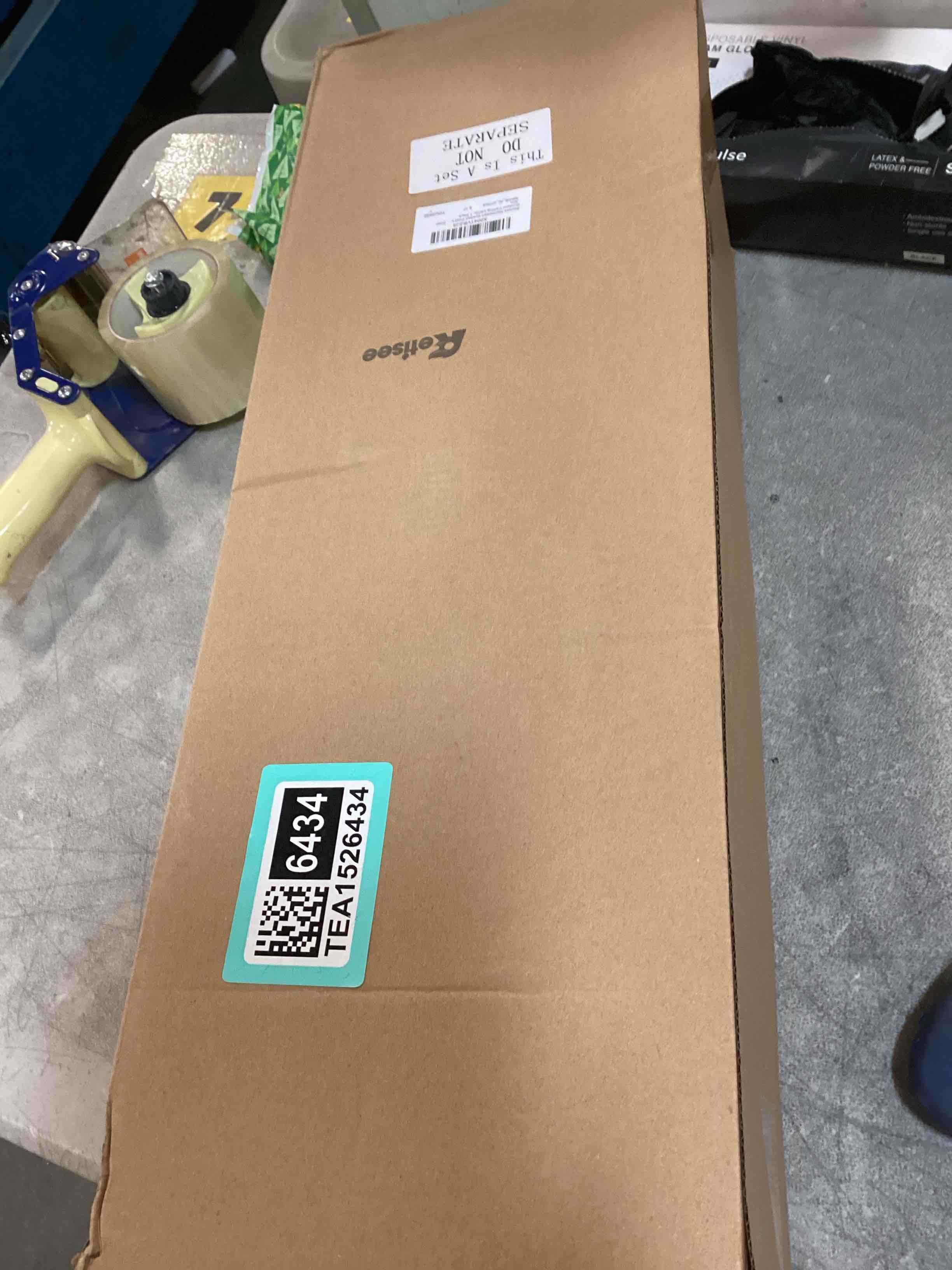 https://s3.amazonaws.com/lotting-images-prod/bidfta/TEA1526440_1736281279337.jpeg