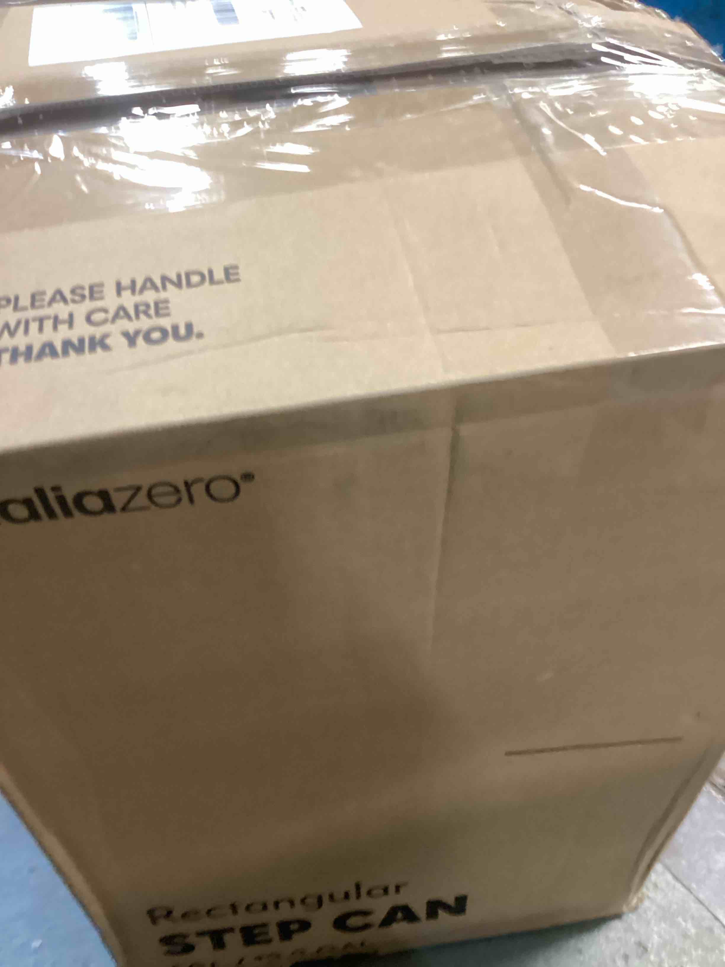 https://s3.amazonaws.com/lotting-images-prod/bidfta/TEA1526665_1736430477720.jpeg