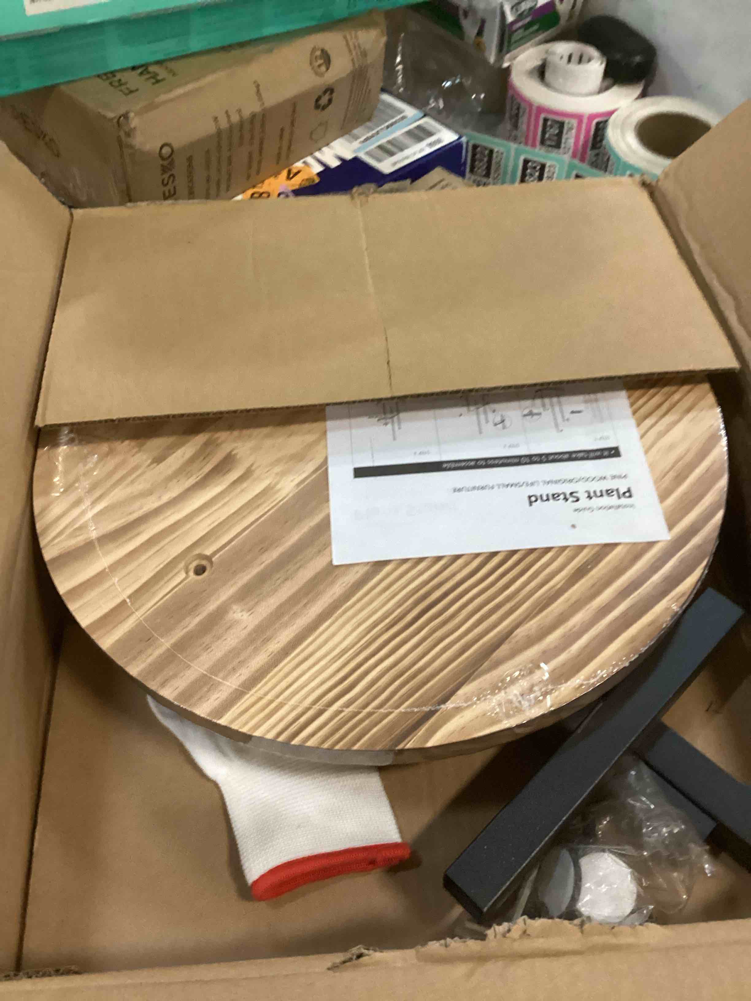 https://s3.amazonaws.com/lotting-images-prod/bidfta/TEA1526819_1736516782969.jpeg