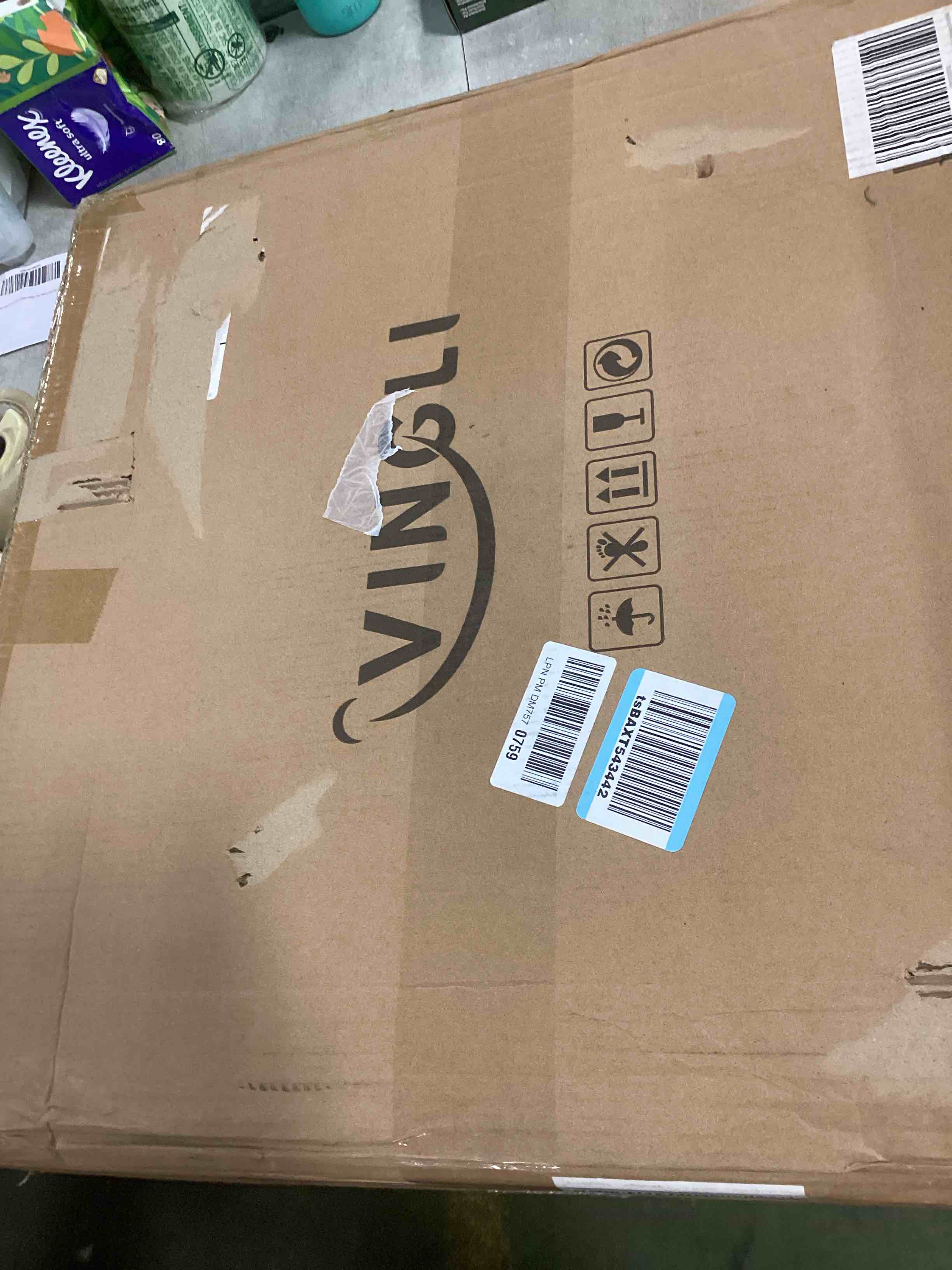https://s3.amazonaws.com/lotting-images-prod/bidfta/TEA1527308_1736862541156.jpeg
