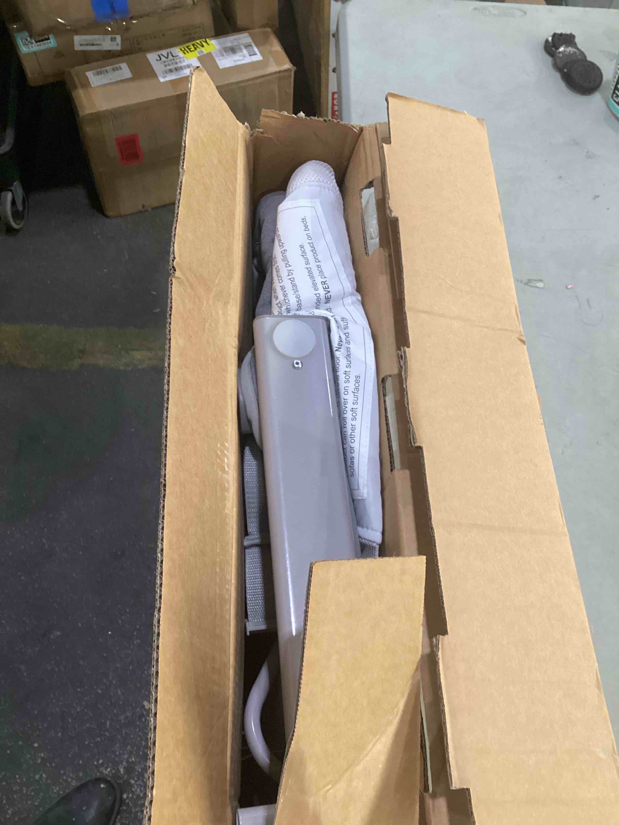 https://s3.amazonaws.com/lotting-images-prod/bidfta/TEA1543105_1749851024073.jpeg