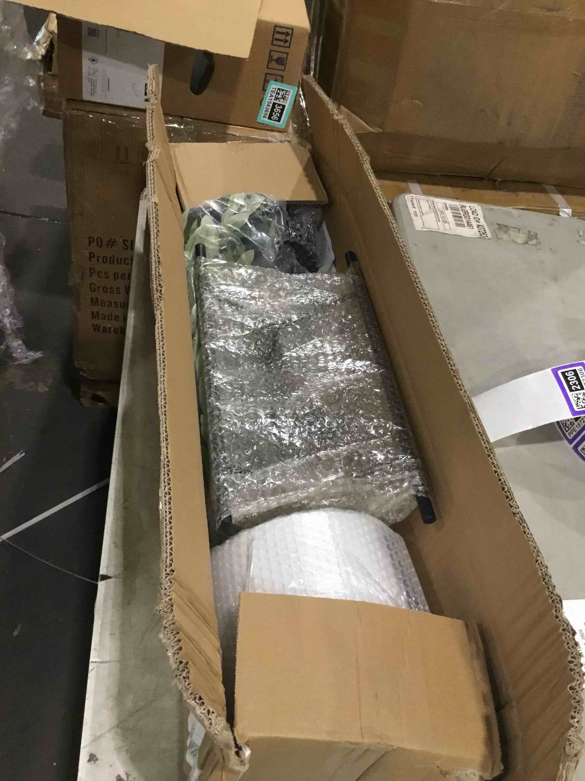 https://s3.amazonaws.com/lotting-images-prod/bidfta/TEA1543731_1750356467400.jpeg
