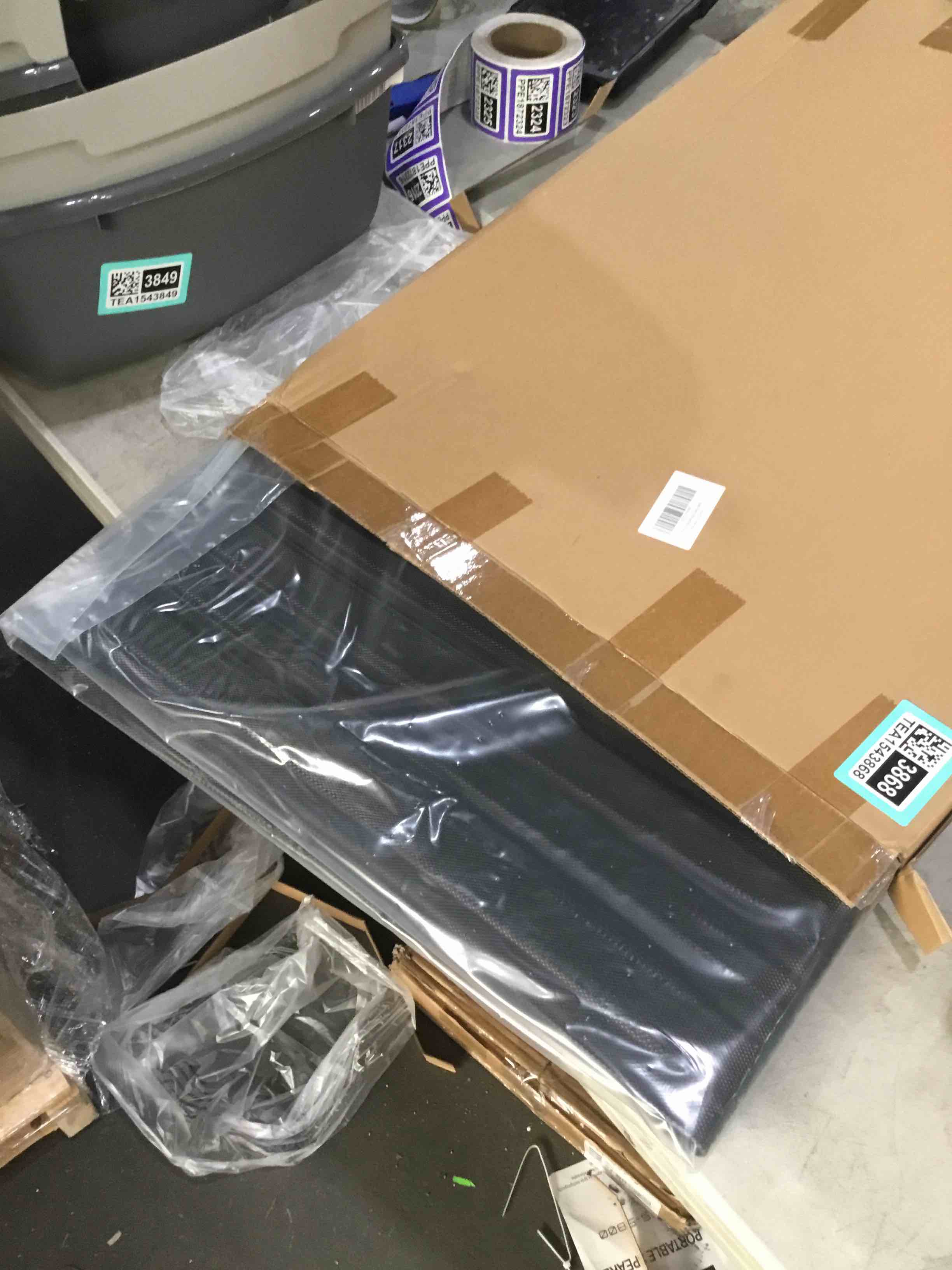 https://s3.amazonaws.com/lotting-images-prod/bidfta/TEA1543868_1750373281001.jpeg