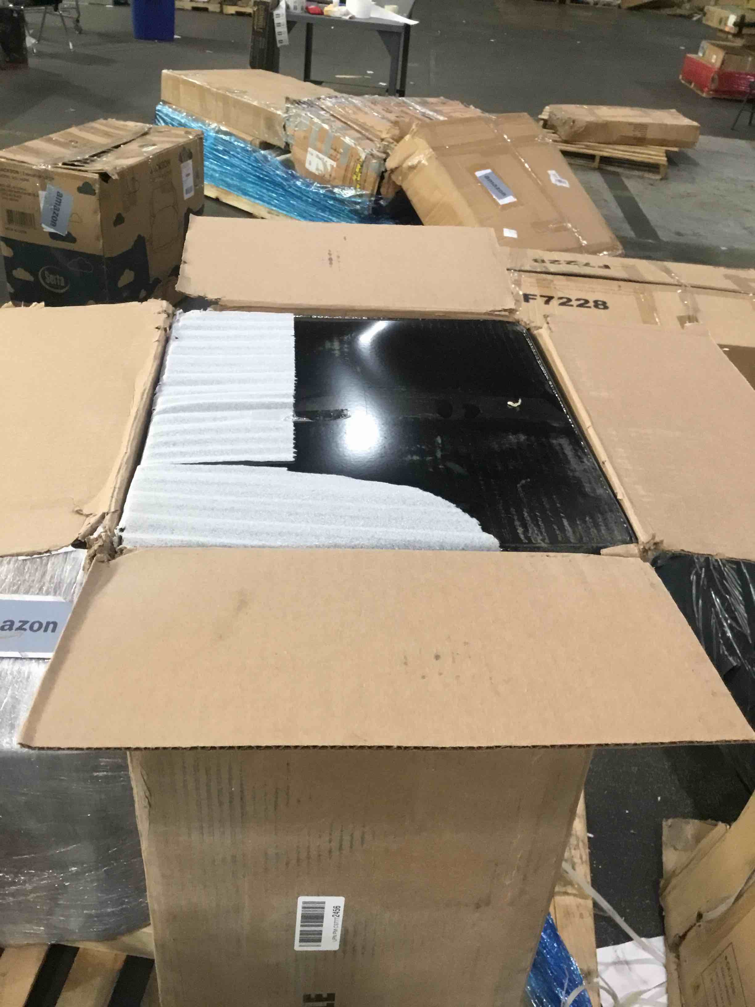https://s3.amazonaws.com/lotting-images-prod/bidfta/TEA1543989_1750453278972.jpeg