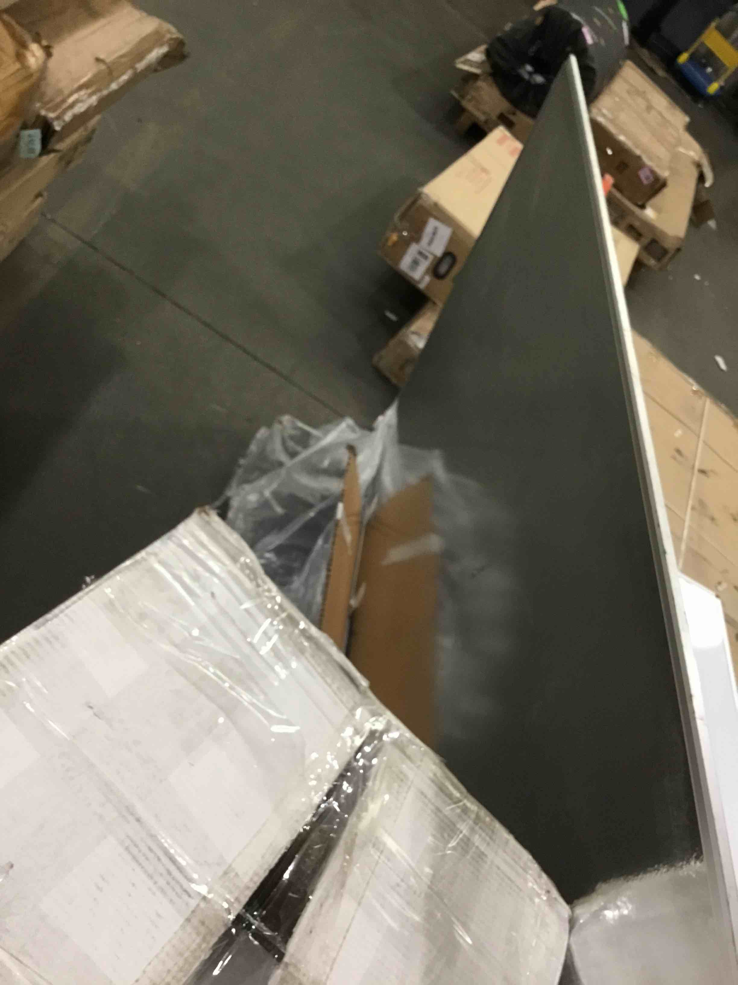 https://s3.amazonaws.com/lotting-images-prod/bidfta/TEA1544084_1750779664325.jpeg