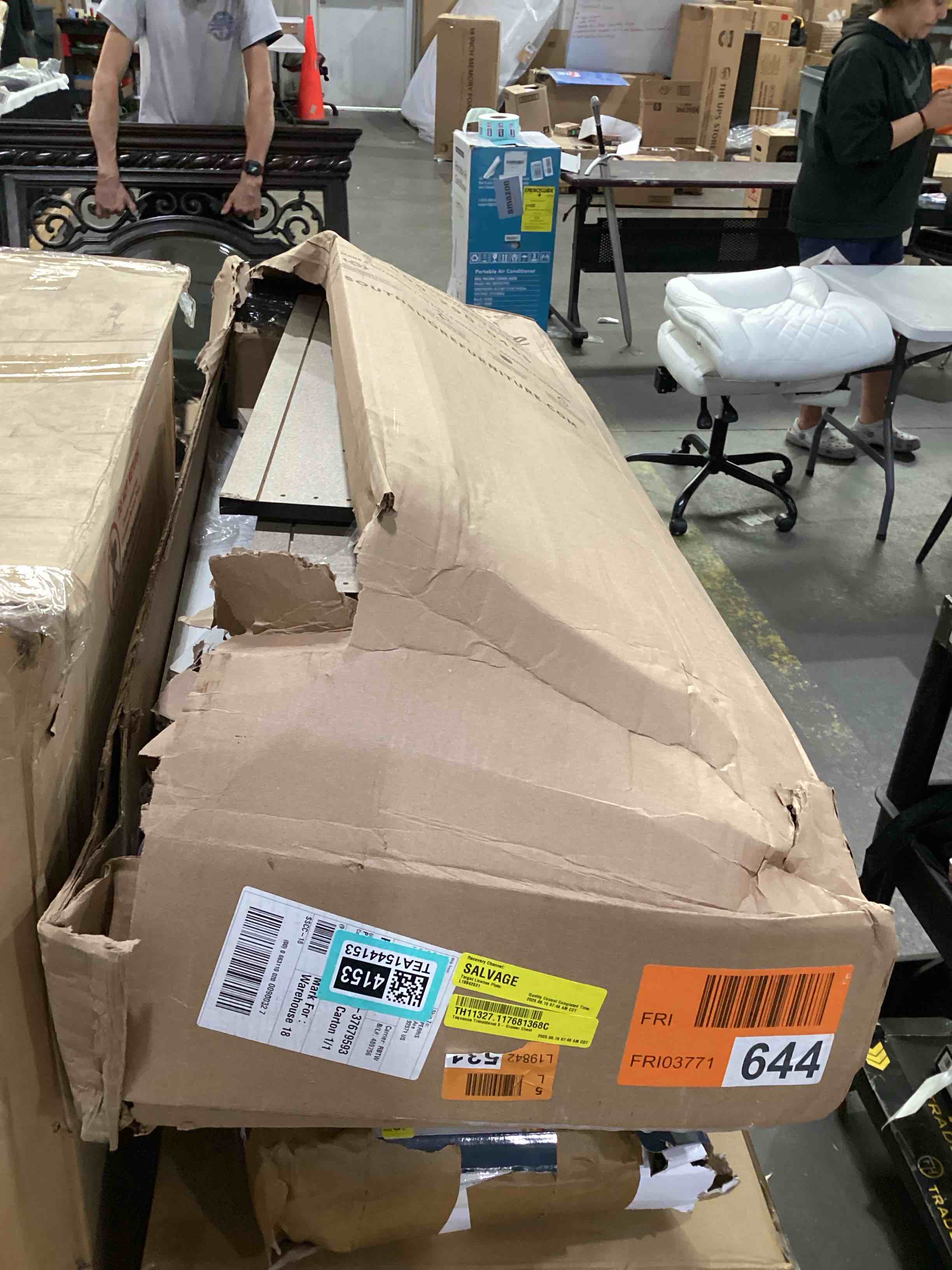 https://s3.amazonaws.com/lotting-images-prod/bidfta/TEA1544153_1751480821224.jpeg