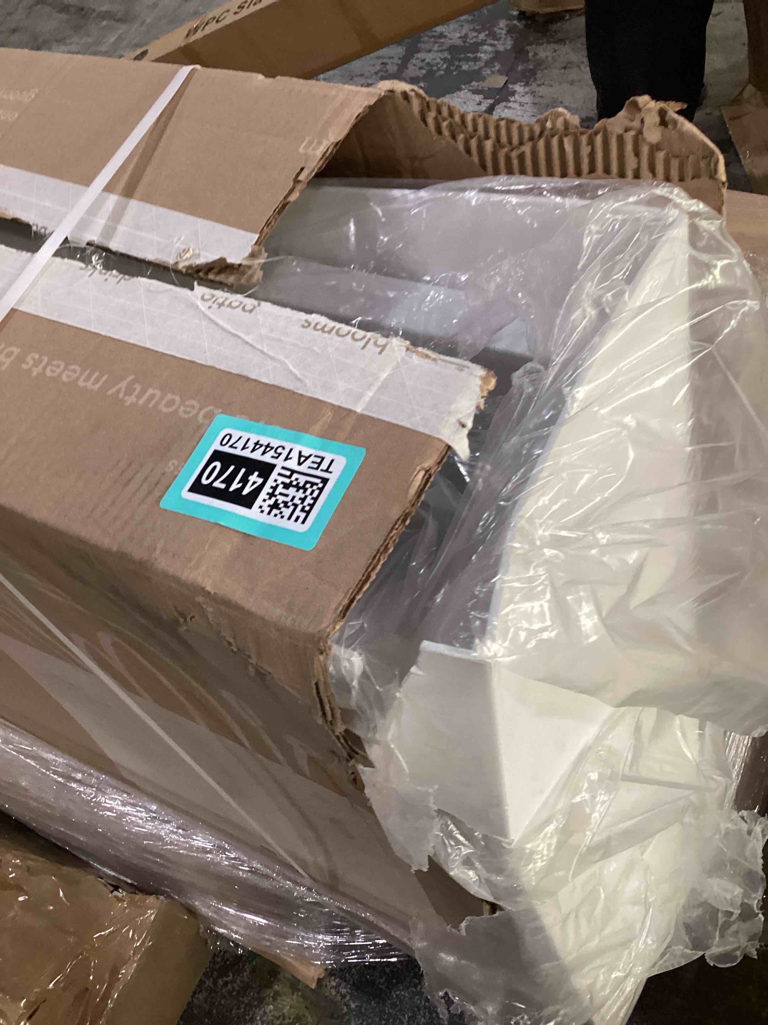 https://s3.amazonaws.com/lotting-images-prod/bidfta/TEA1544170_1751490363514.jpeg