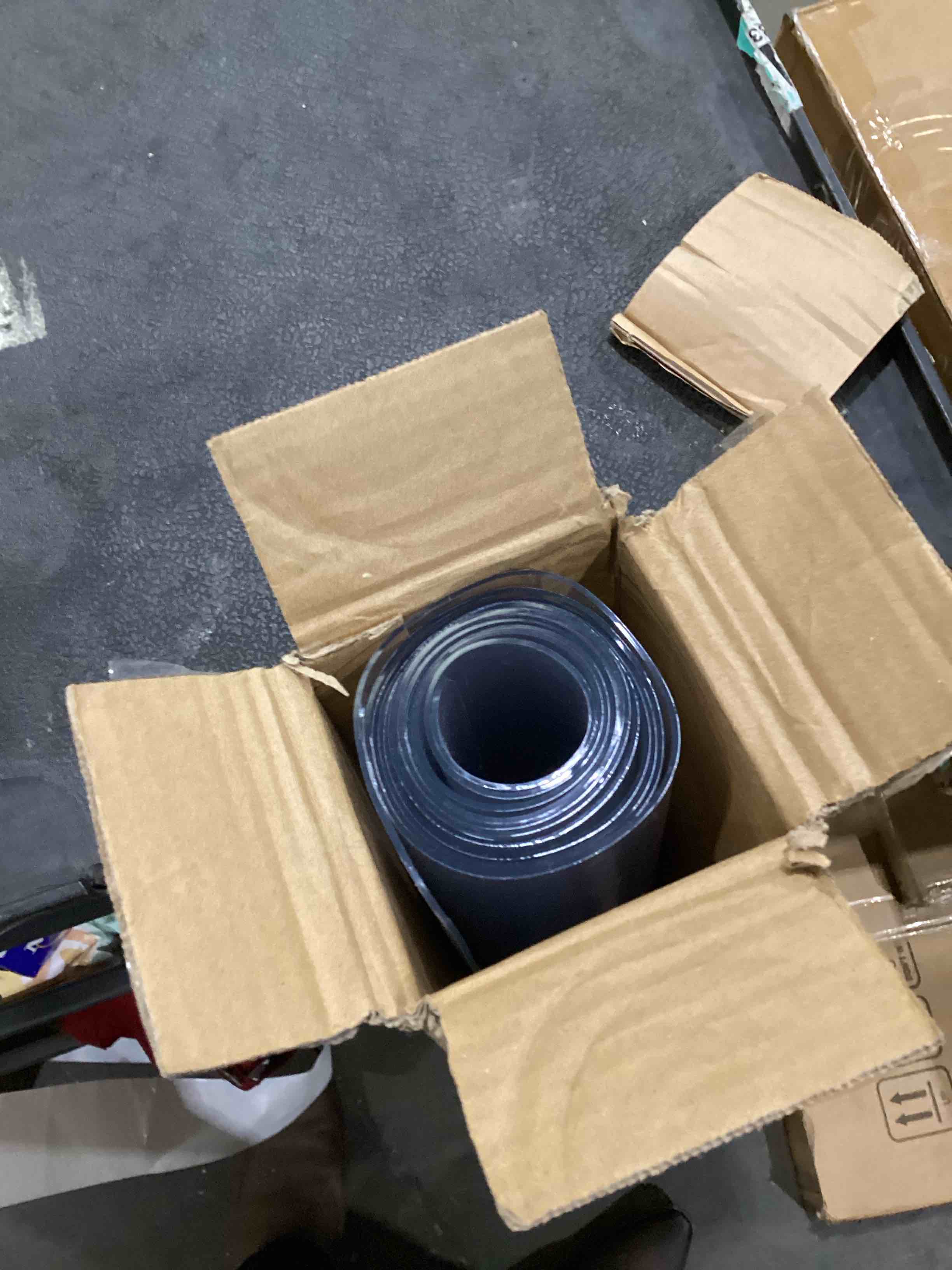 https://s3.amazonaws.com/lotting-images-prod/bidfta/TEA1545916_1756395887743.jpeg