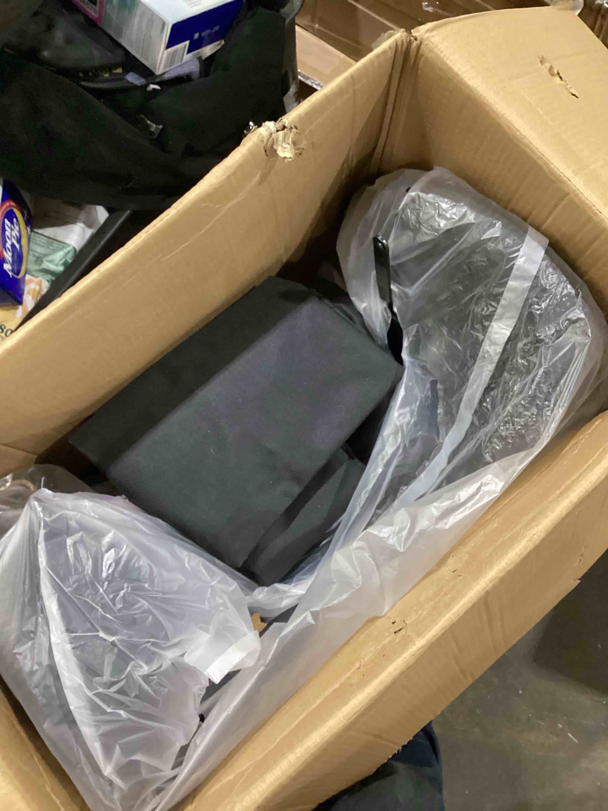 https://s3.amazonaws.com/lotting-images-prod/bidfta/TEA1545924_1756397877820.jpeg