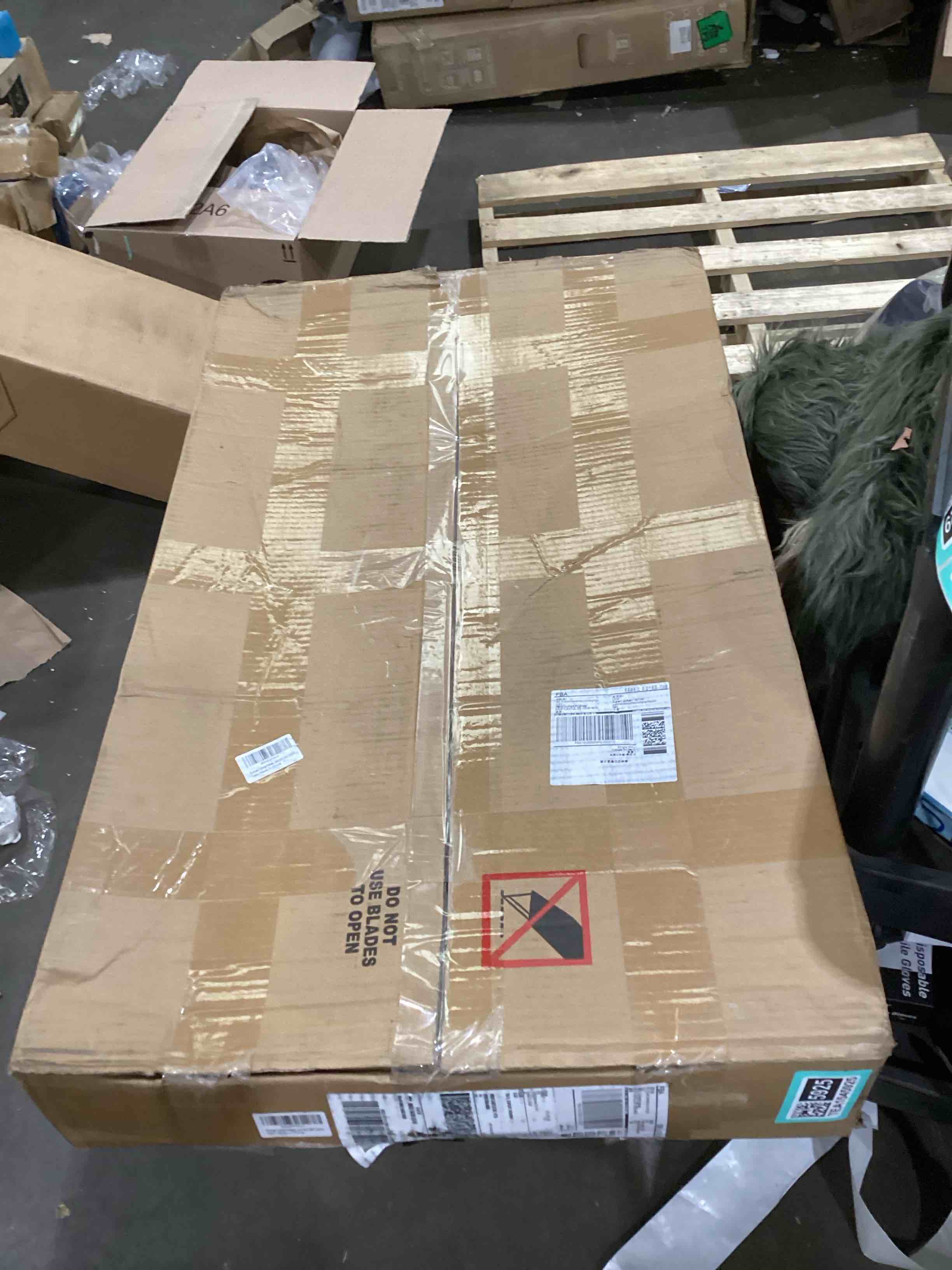 https://s3.amazonaws.com/lotting-images-prod/bidfta/TEA1545925_1756398050626.jpeg
