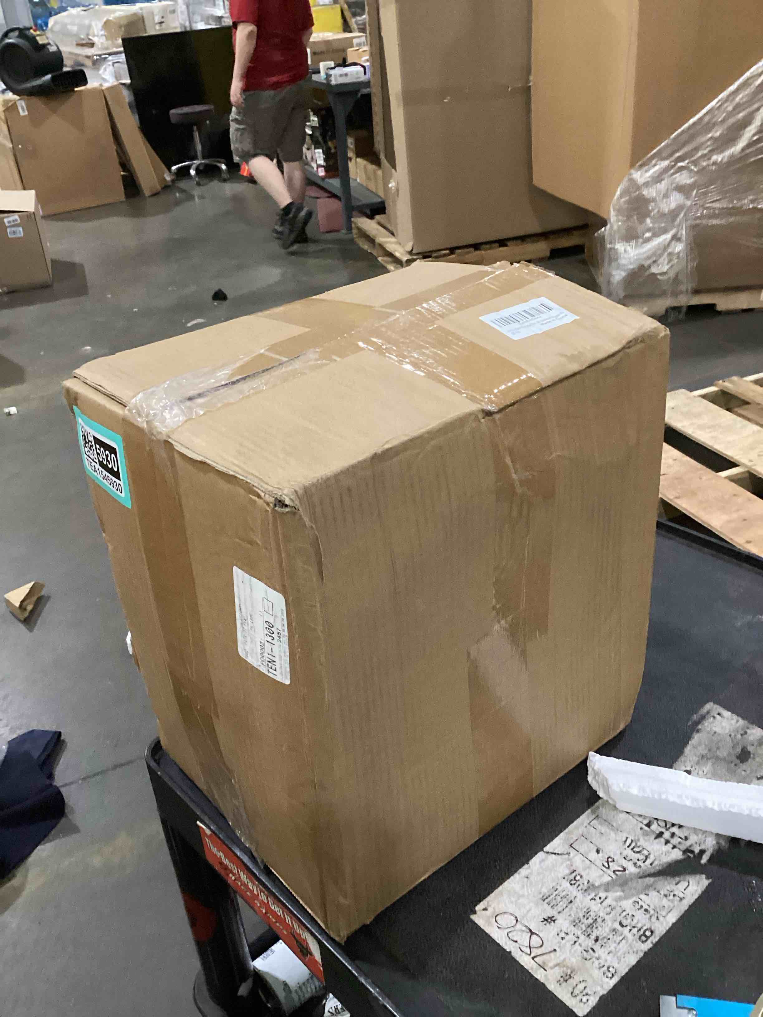 https://s3.amazonaws.com/lotting-images-prod/bidfta/TEA1545930_1756401724067.jpeg