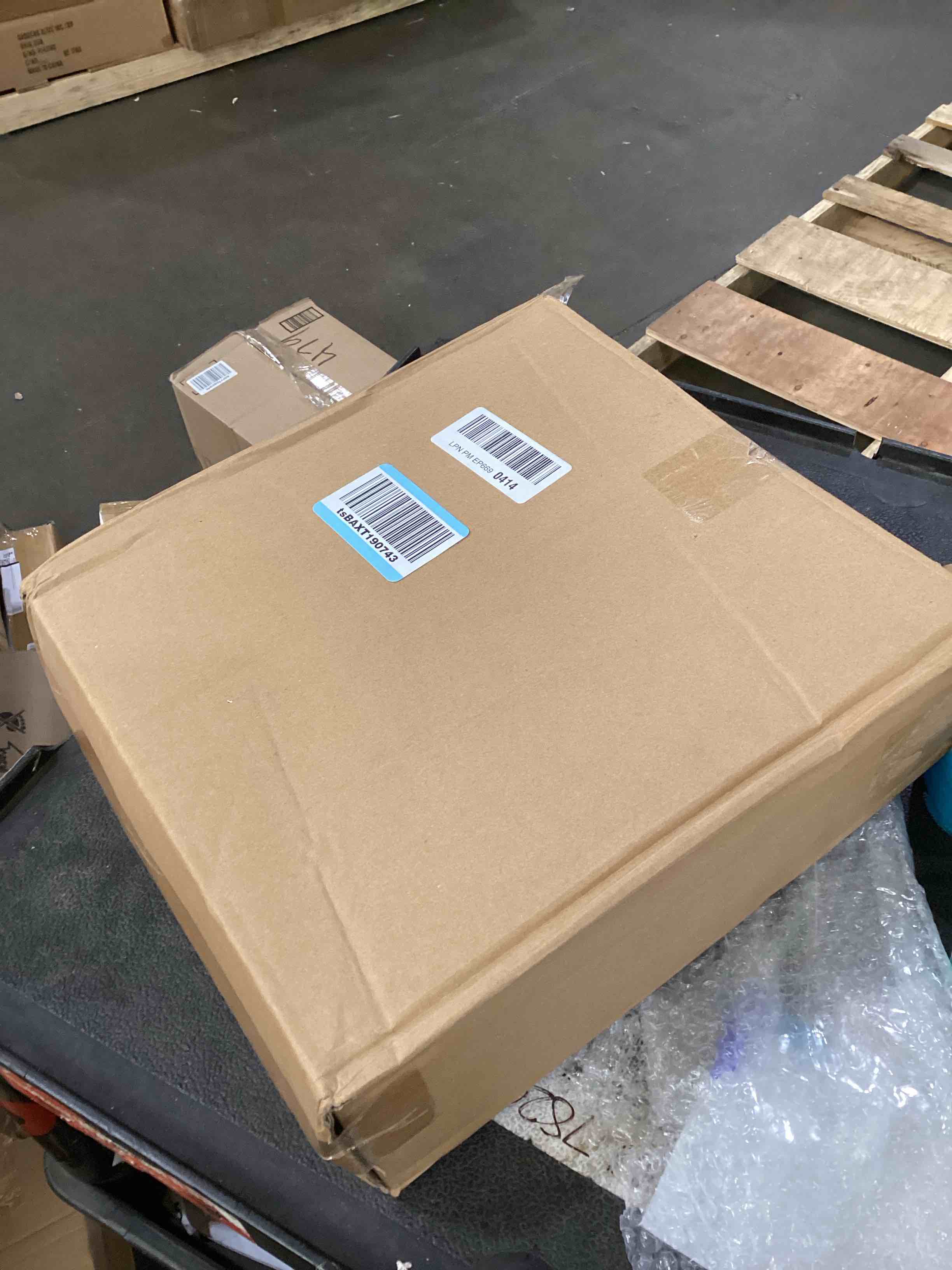 https://s3.amazonaws.com/lotting-images-prod/bidfta/TEA1545948_1756410821181.jpeg