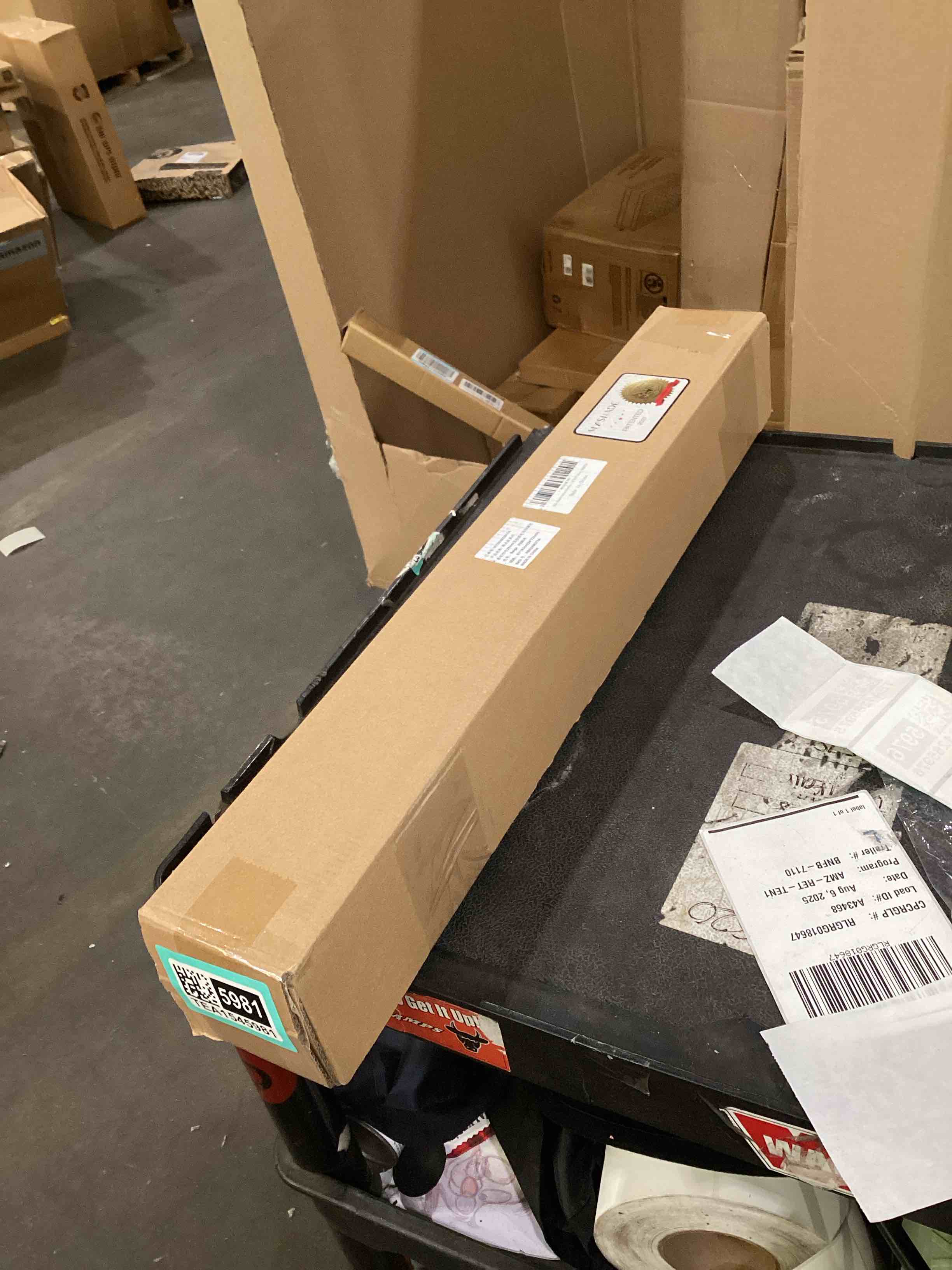 https://s3.amazonaws.com/lotting-images-prod/bidfta/TEA1545981_1756418142717.jpeg