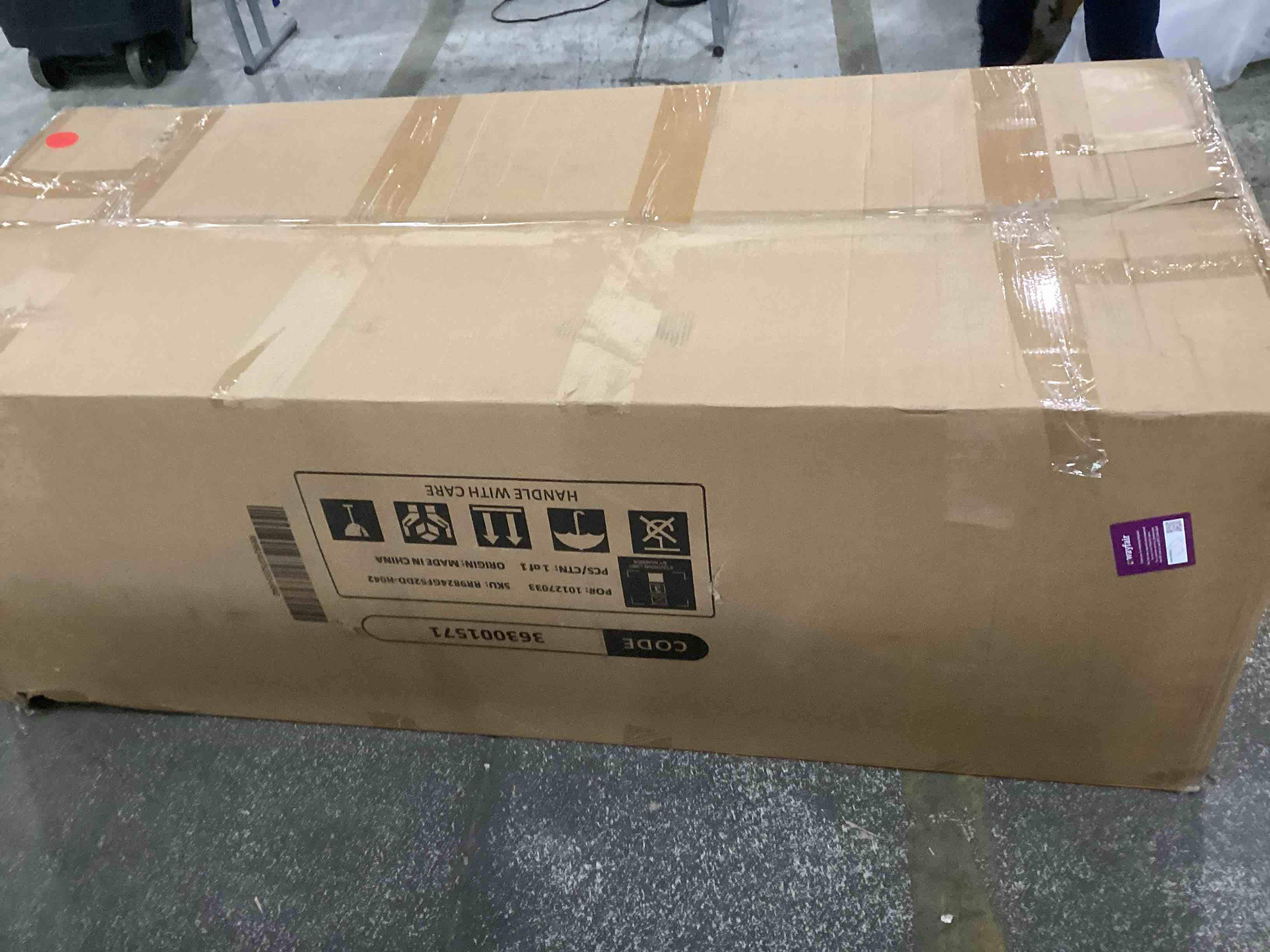 https://s3.amazonaws.com/lotting-images-prod/bidfta/TEA1546912_1737735105179.jpeg