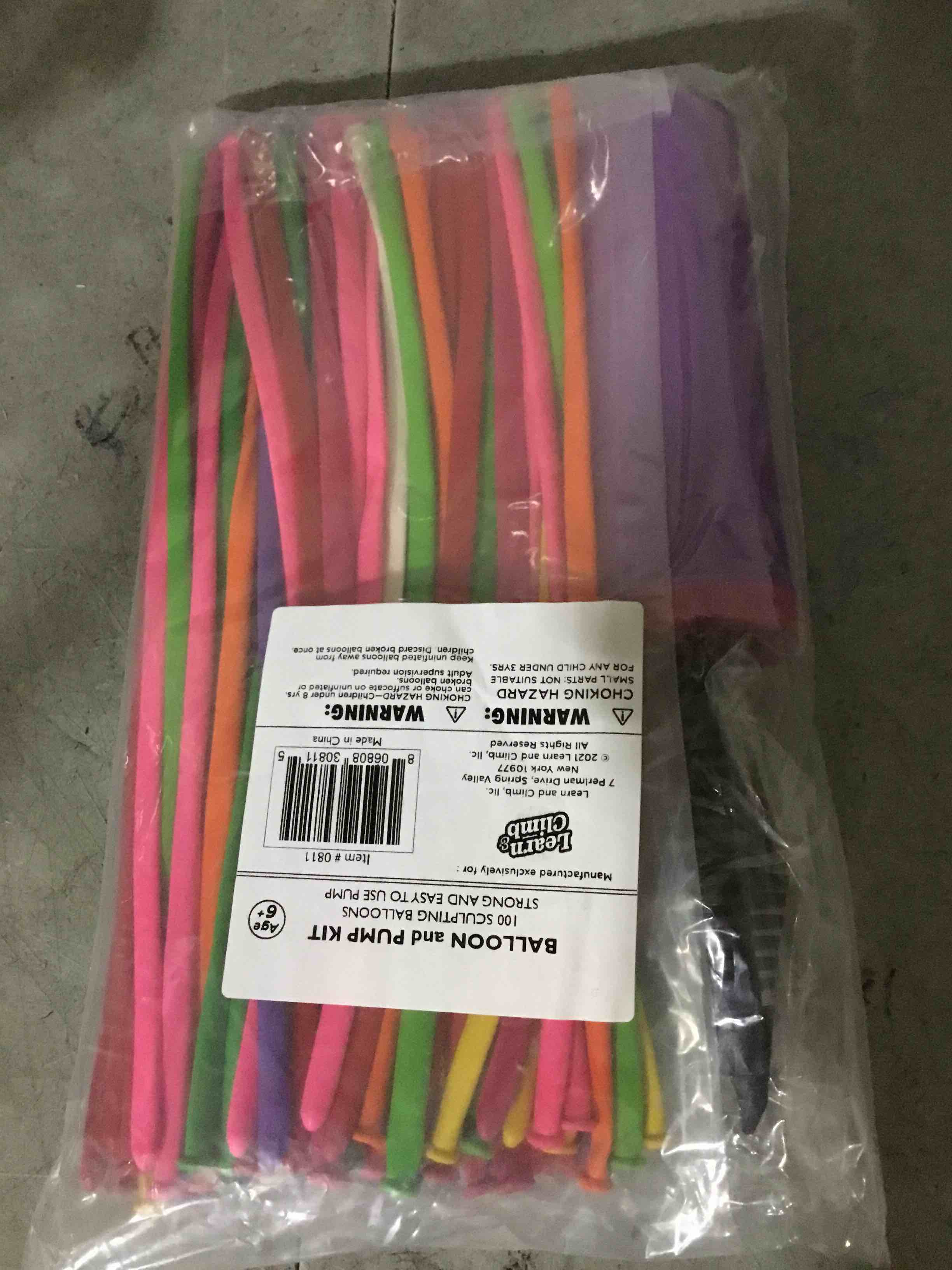 Condition photo showing Brand New for 100 Twisting Balloons with Hand Pump- Double Action Pump for sculpting balloon animals. Premium balloons.