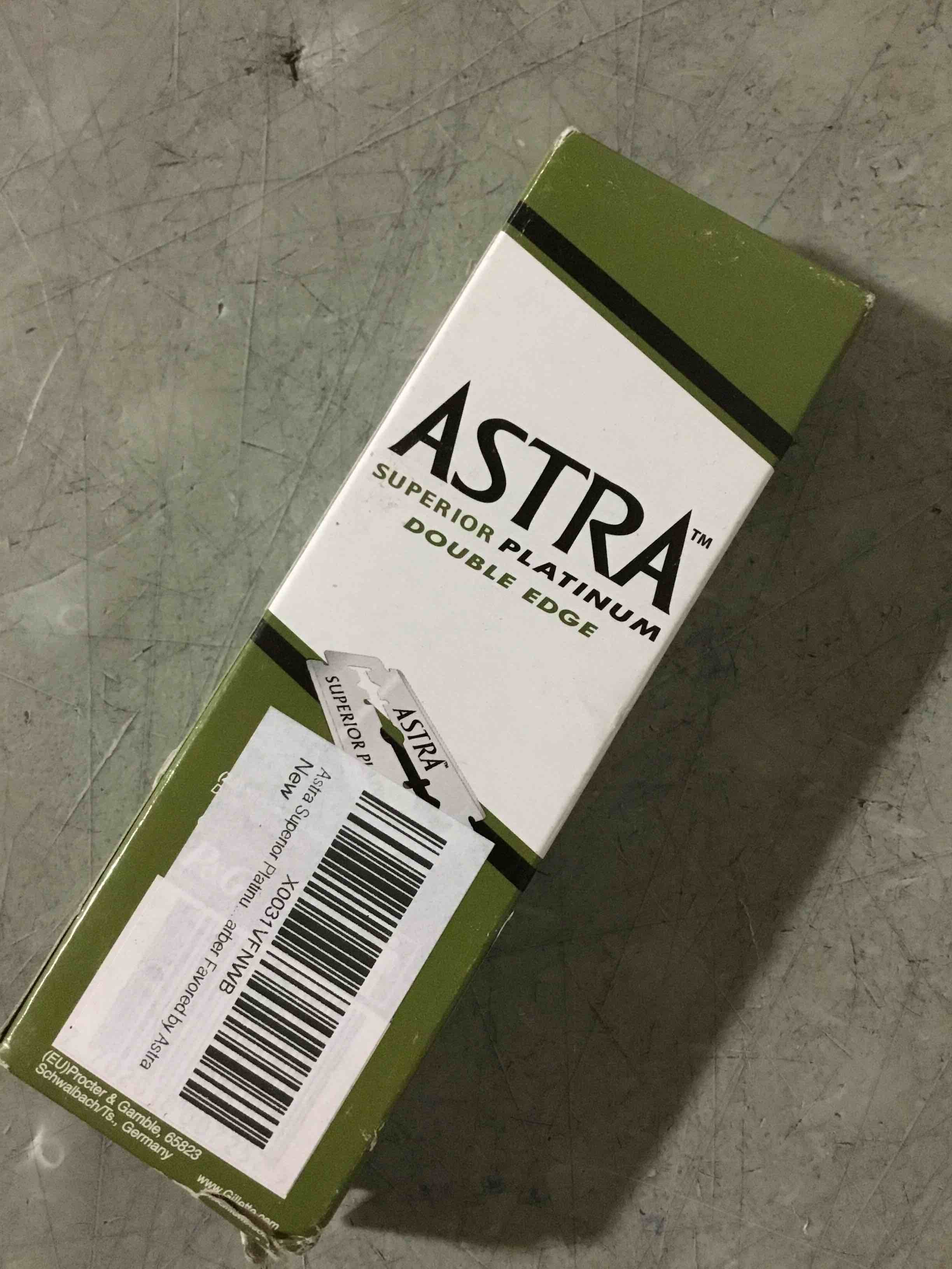 Condition photo showing New/Like New for Astra Platinum Double Edge Safety Razor Blades,100 Blades (20 x 5)