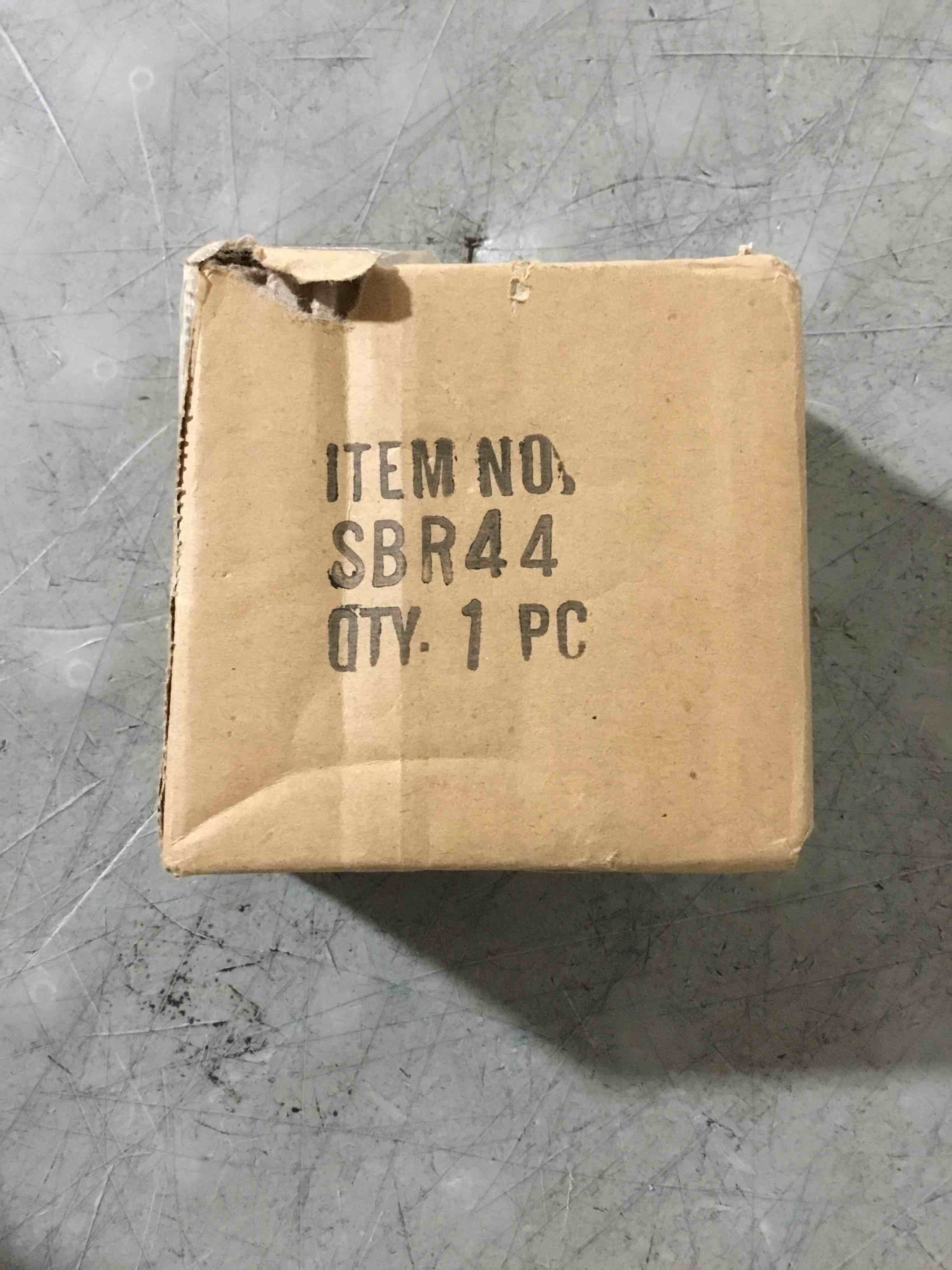 Condition photo showing New/Like New for Penn-Plax Spongebob On Snowboa Accessory