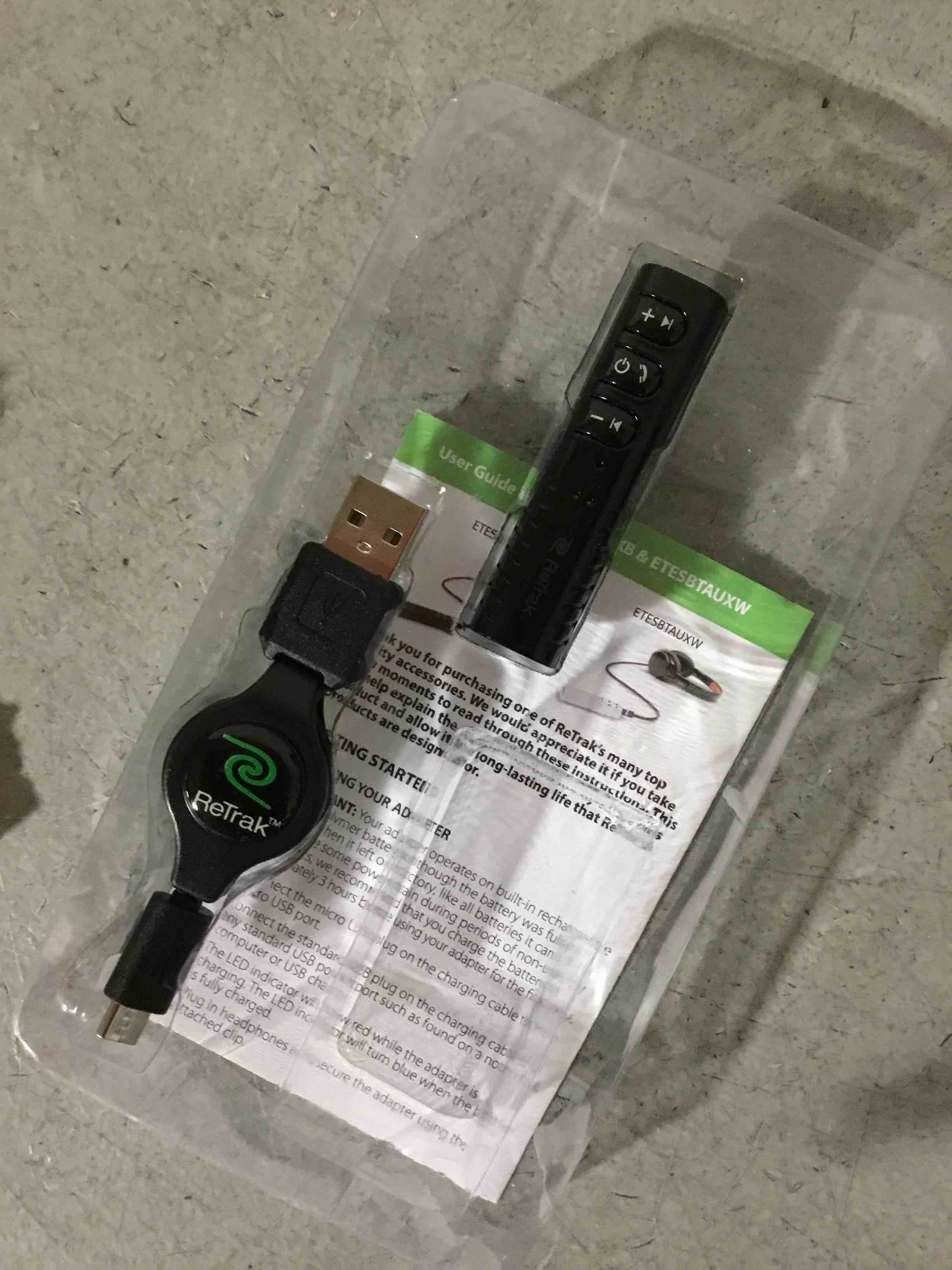 Condition photo showing Good Condition for lot of 1 ReTrak Premier Series ETLTUSBBLK Retractable Lightning to USB Charge and Sync Cable for iPhone, iPod, and iPad (Black), 3.2 feet