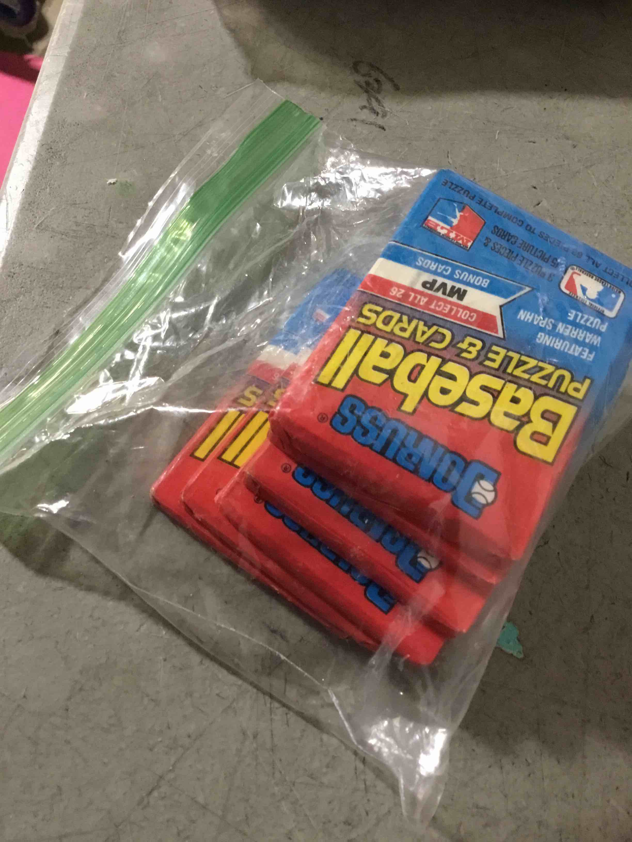 Condition photo showing New/Like New for 6 packs Diamond Kings Ken Griffey Jr!? 1989 Donruss Baseball Unopened Wax Packs! Hard To Find! Straight From Original Box! Search For Possible Juan Gonzalez Rookie Card!As Well As Valuable Ken Griffey Jr. Cards!