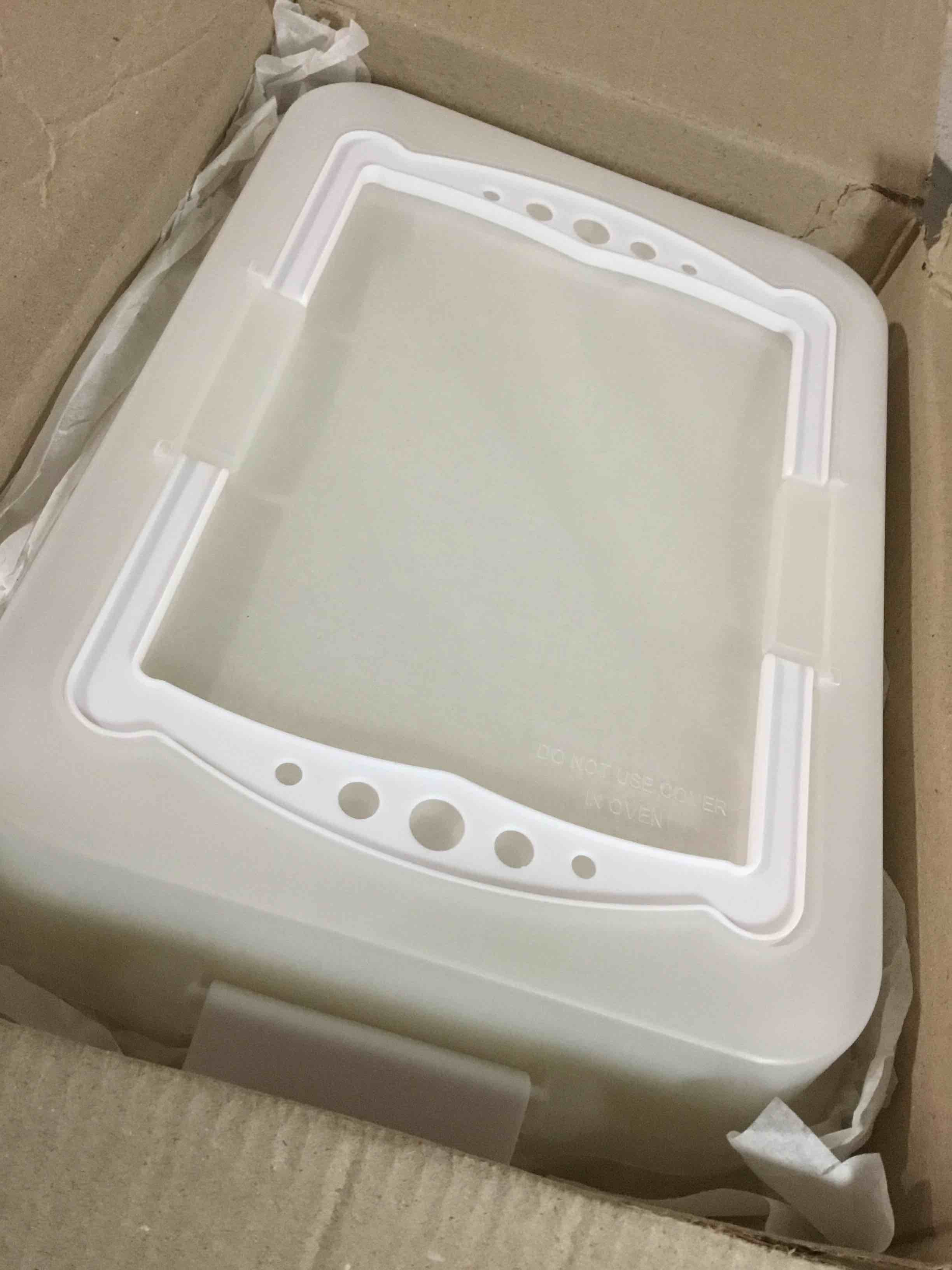 Condition photo showing New/Like New for (only cover ) (similar)12-piece set rectangle cake carrier for transport & serve