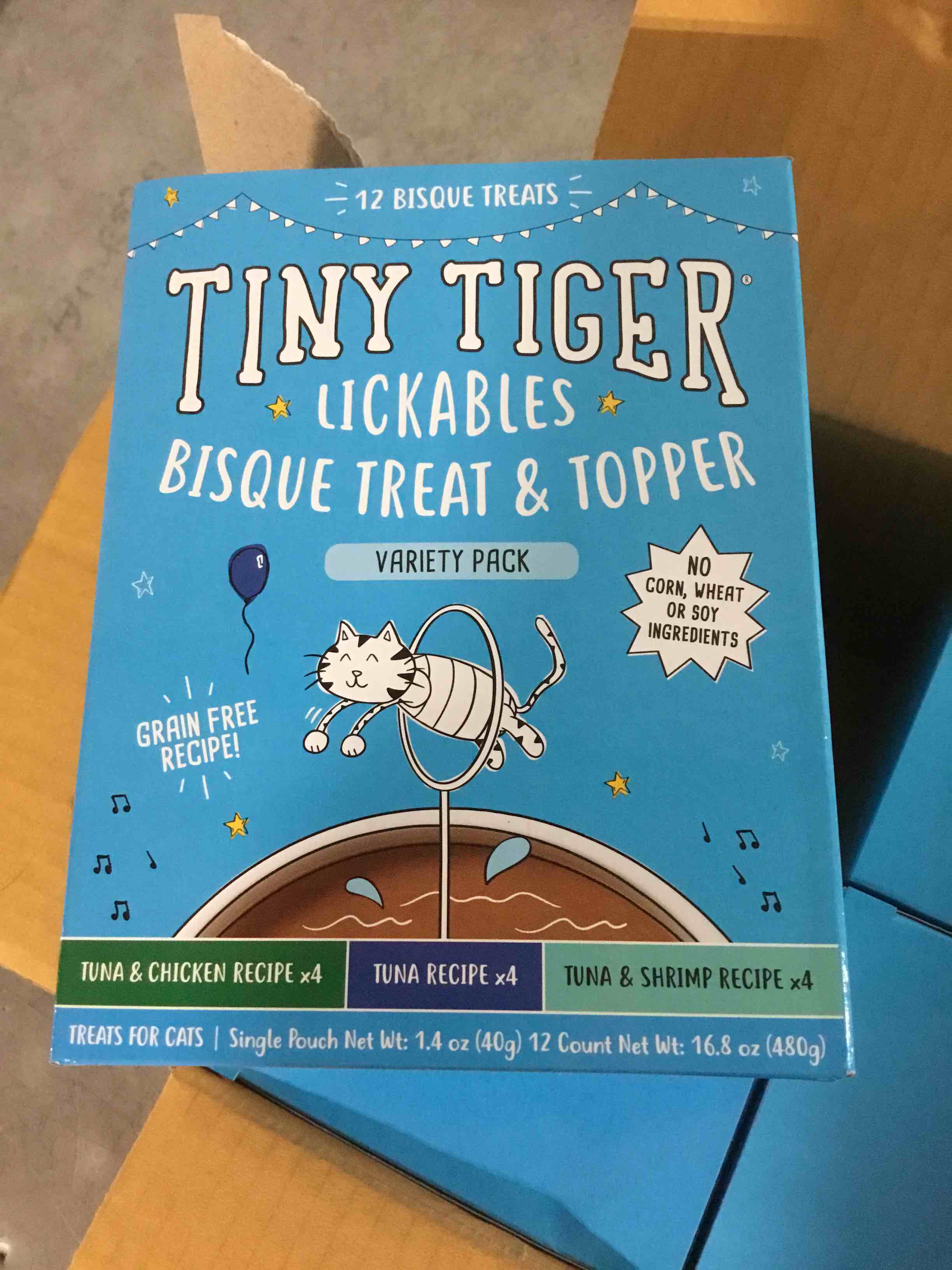 Condition photo showing New/Like New for (bb 06/ aug/ 2026) bundle: tiny tiger chunks in extra gravy seafood variety pack canned food + lickables variety pack bisque cat treat & topper ( 48 pcs, 12 counts for box) 