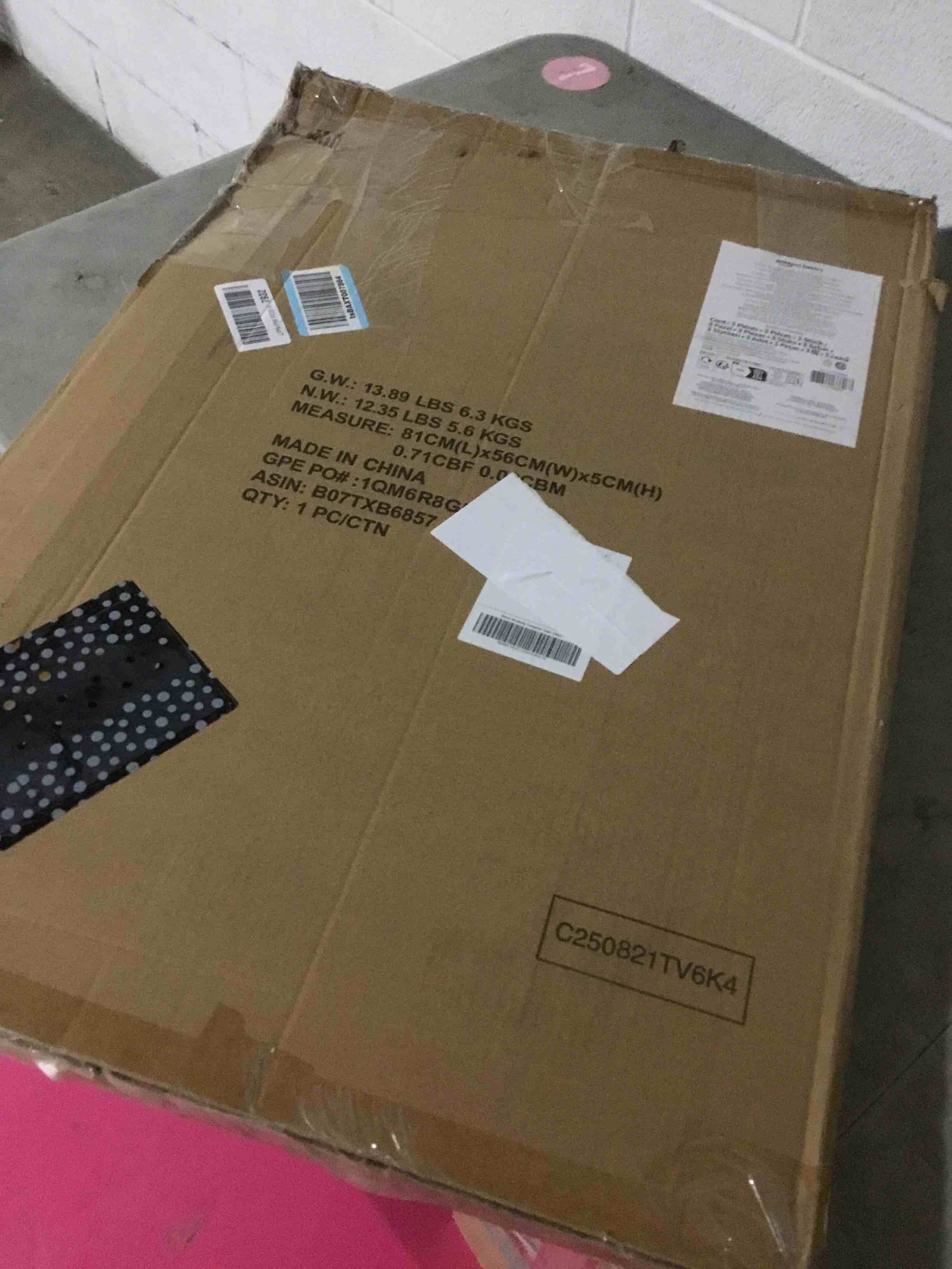 Condition photo showing Good Condition for amazon basics 3-piece all-weather heavy duty, full set pvc floor mats for universal fit in cars, suvs, and trucks, black, trim to customize 3-piece heavy duty pvc