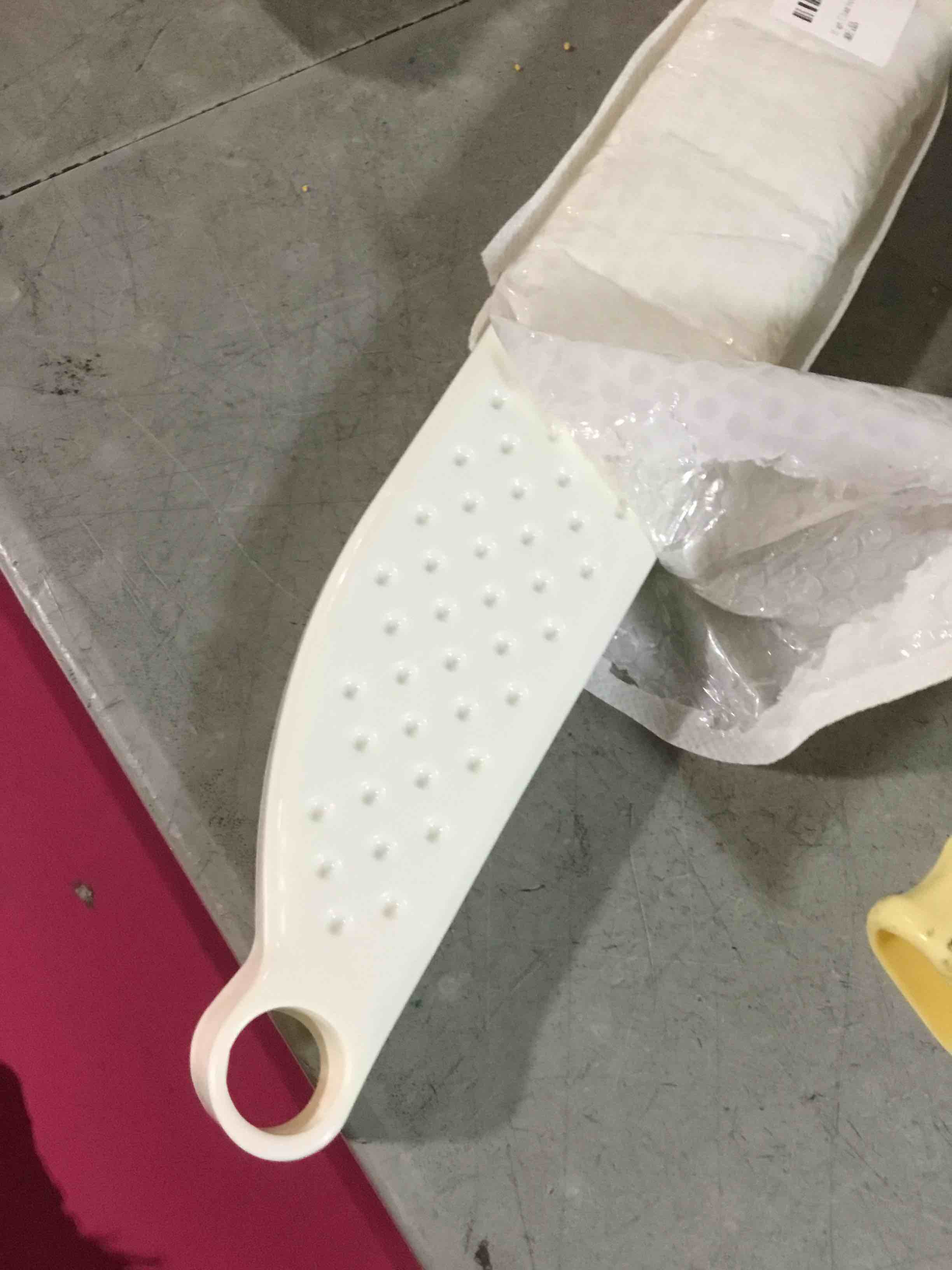 Condition photo showing Good Condition for generic high chair foot rest, adjustable, polypropylene (pp), non-slip, compatible with ikea antilop highchair (white)