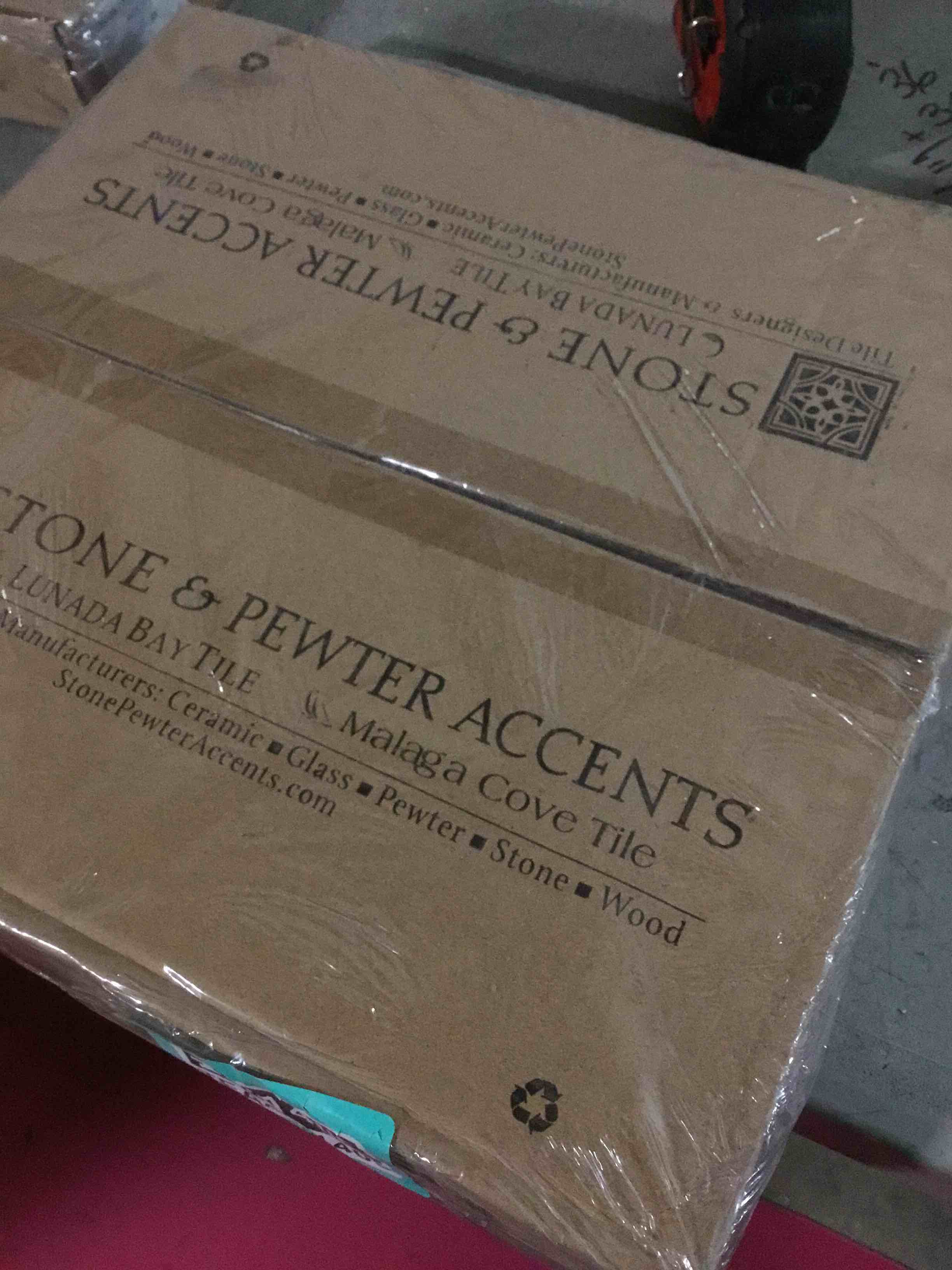 Condition photo showing New/Like New for 12 in. x 12 in. agate vicenza, with pearl finish, mosaic tile sheets, 5 sheets per box. ft. total,your bid per sq. ft.