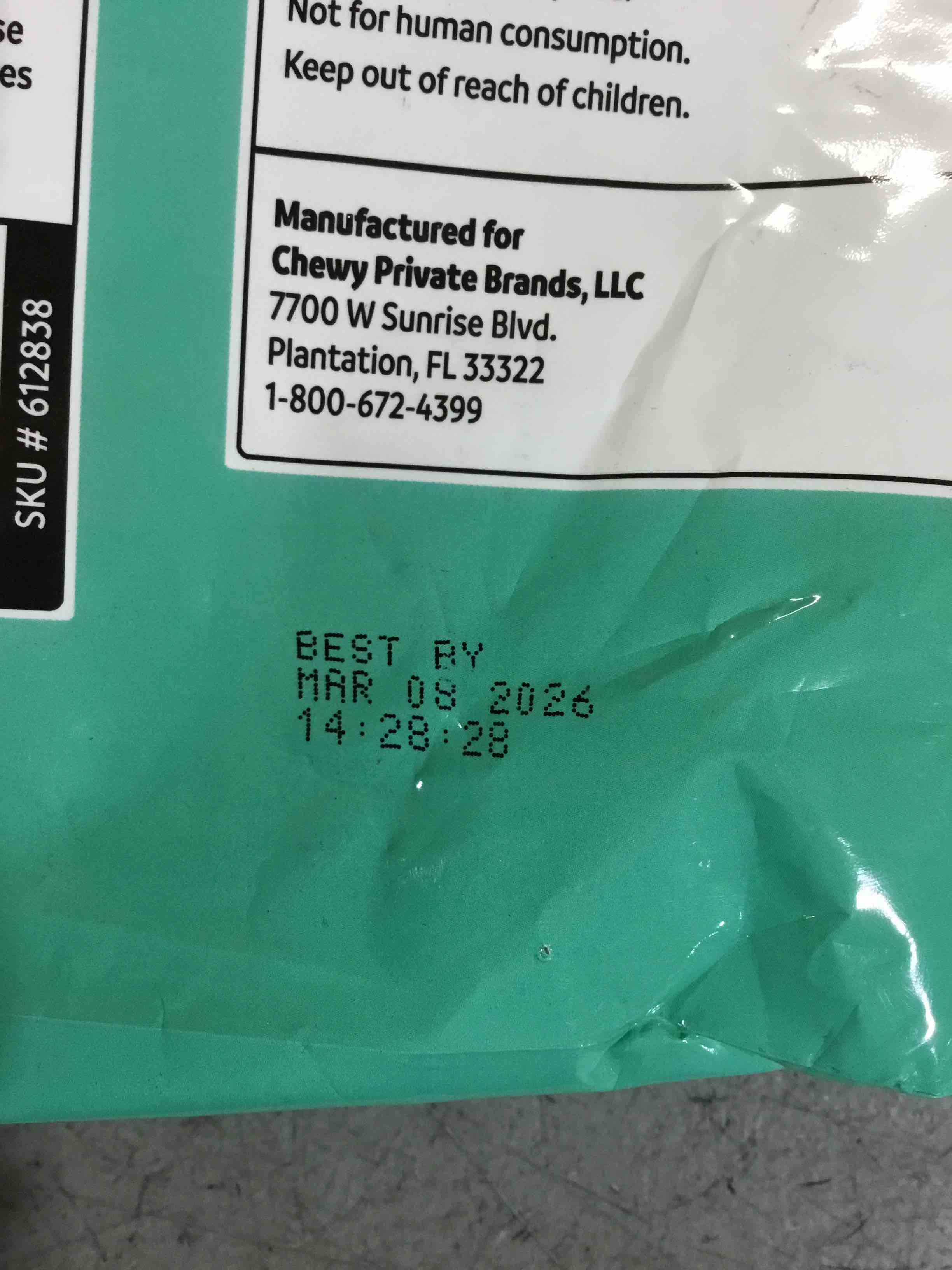 Condition photo showing New/Like New for Vibeful Medium Daily Dental Chews for Dogs, Cinnamon Flavor, 30 count BB MAR 08 2026