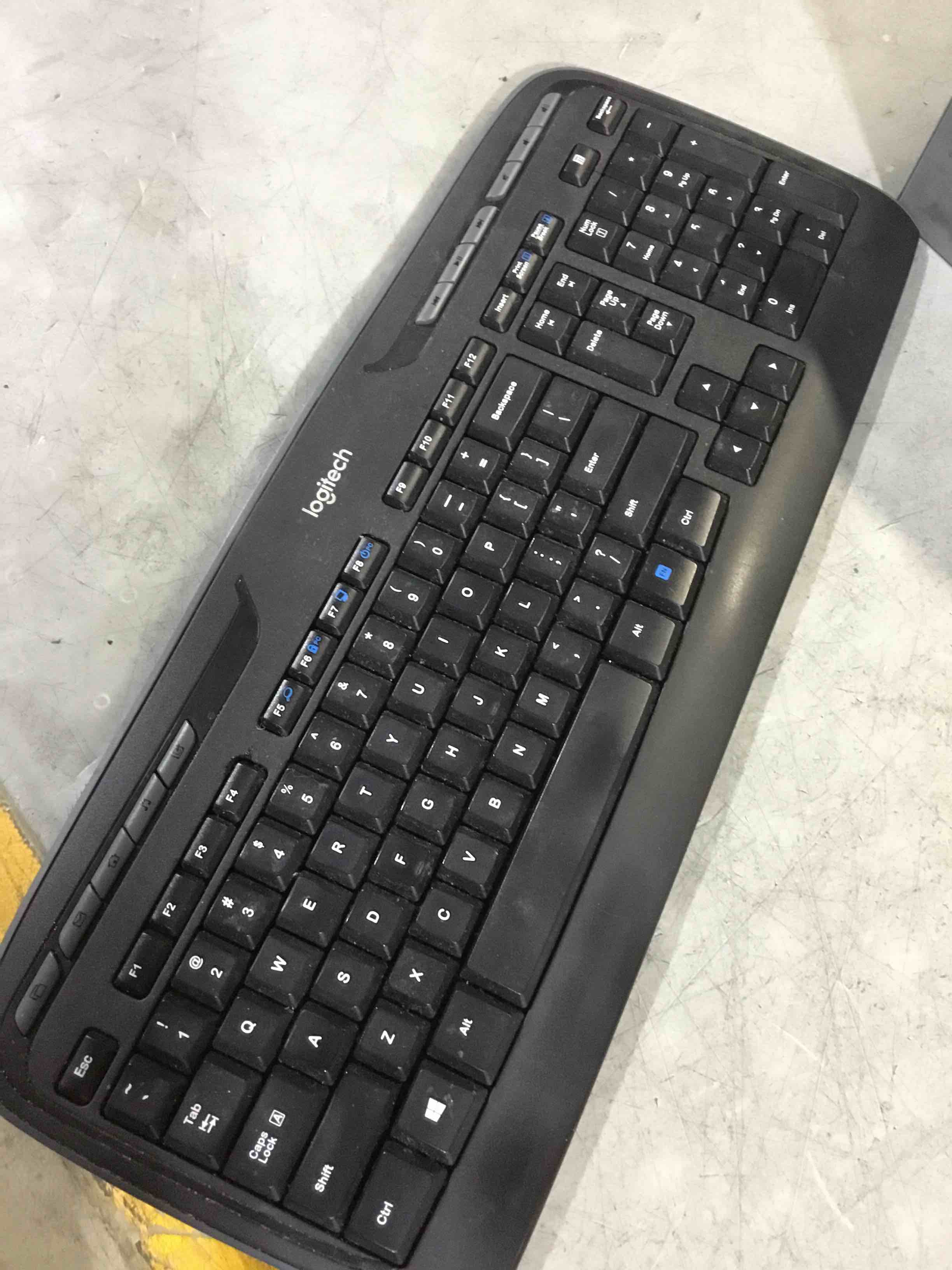 Condition photo showing As Is for Logitech Y-R0009 Wireless Keyboard & USB Receiver Black Pre-Owned As-Is