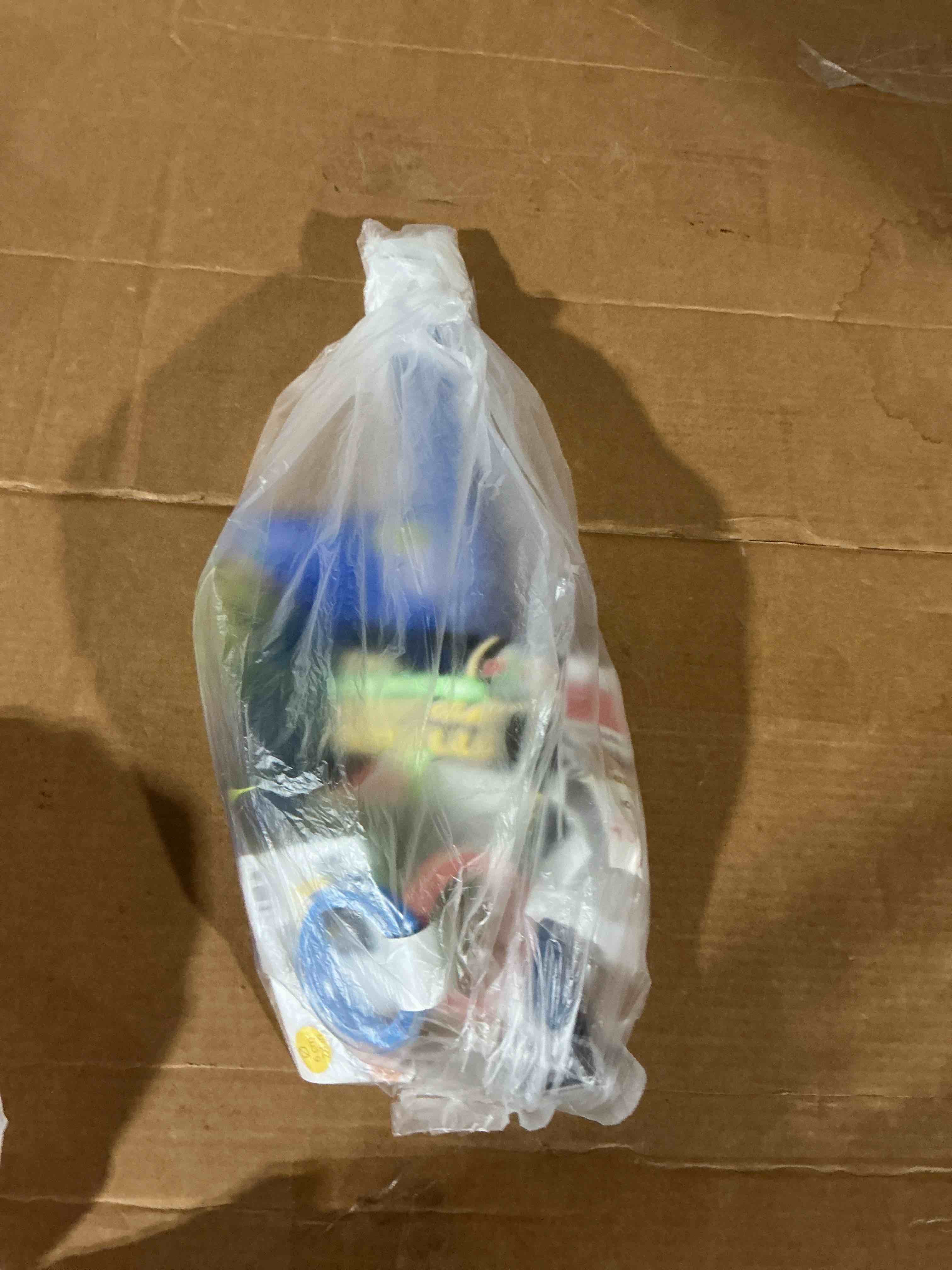 Condition photo showing New/Like New for assortment of small pet items, miscellaneus small, variety of items multiples pieces 5 pieces total