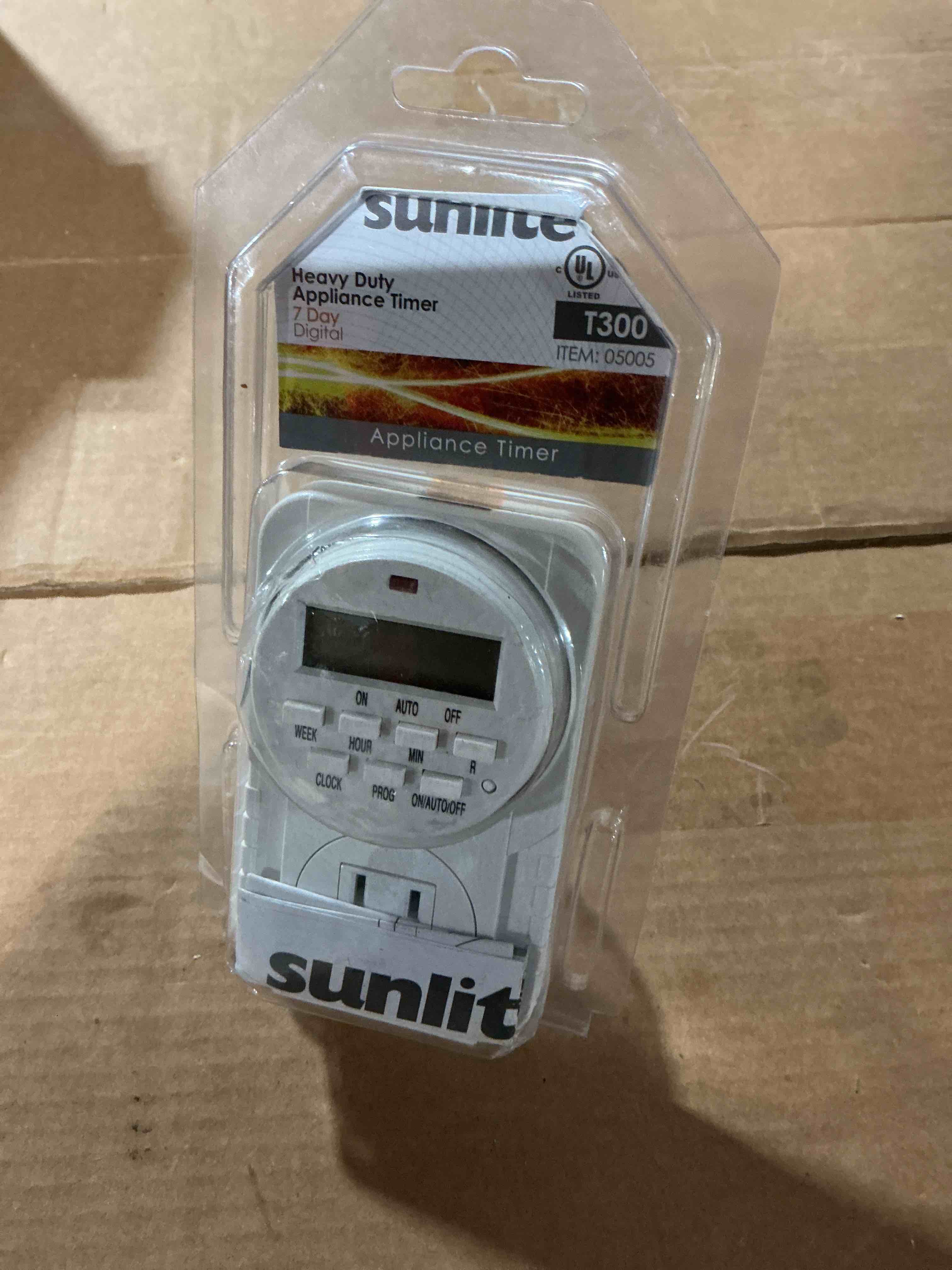 Condition photo showing Good Condition for sunlite 05005-su t300 7 day heavy duty digital timer