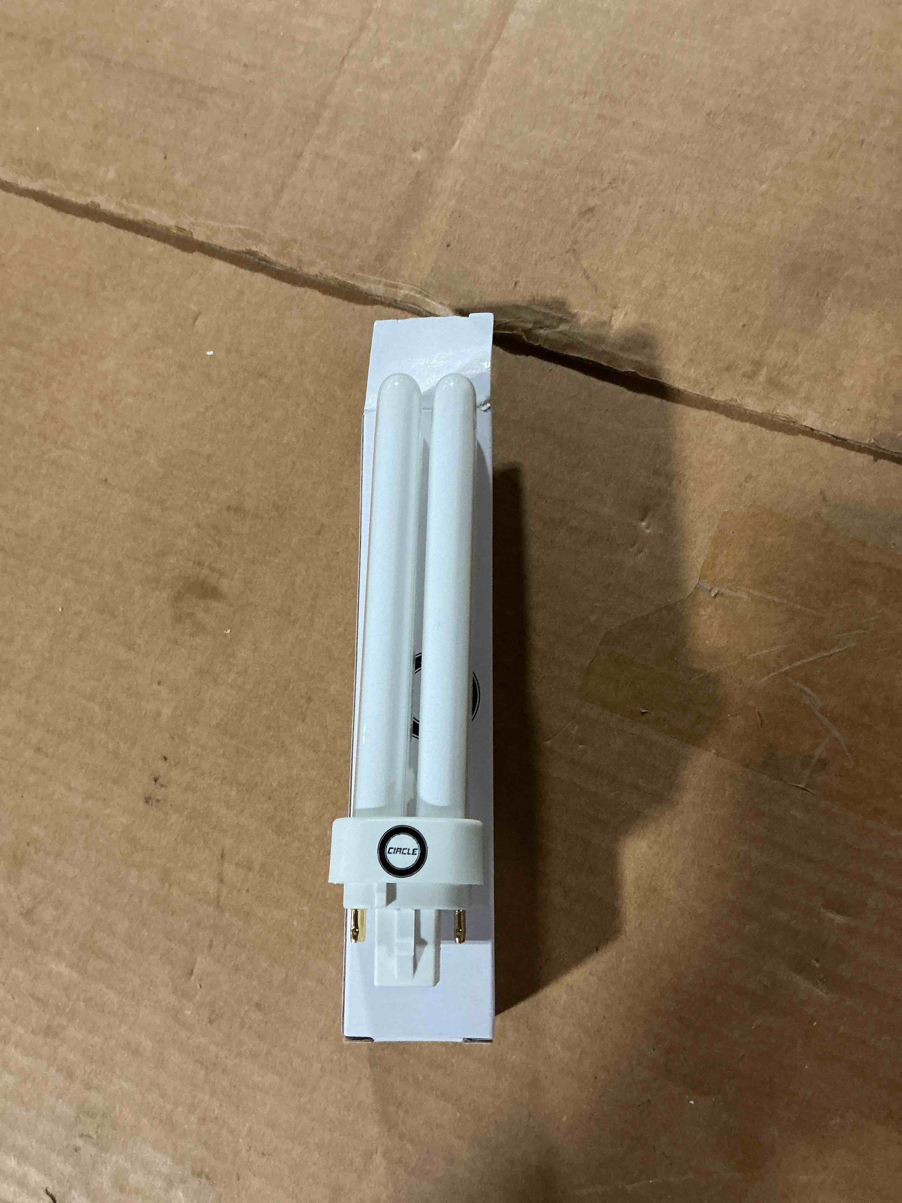 Condition photo showing Good Condition for new, circle cv225-4, 1080 lumens, cfl g24q-2 4 pin base, 4 pack