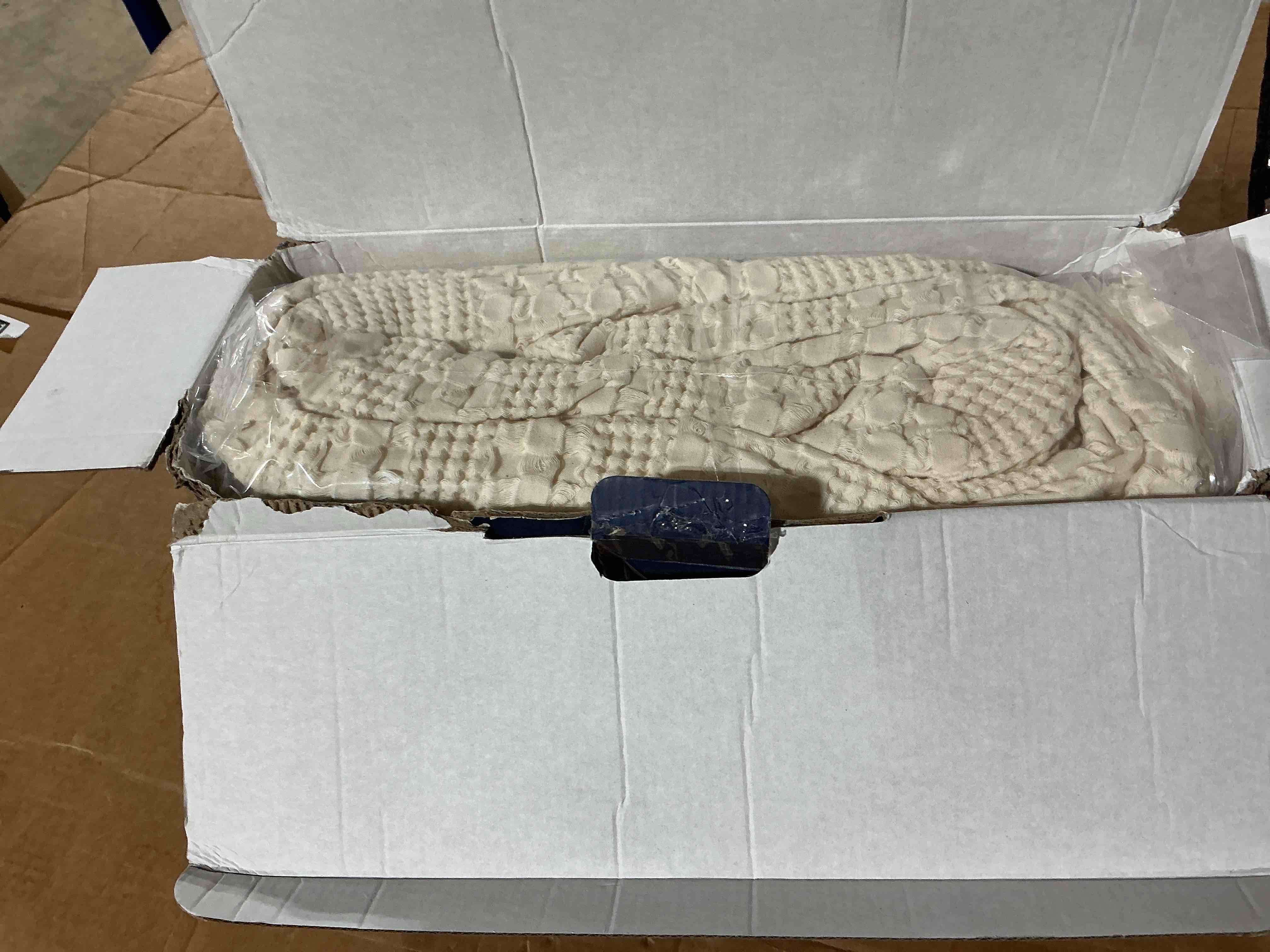 Condition photo showing New/Like New for 100% cotton waffle weave blanket king size for be...ry aesthetic woven bedding for home decor, 108"×90", , natural ade in china