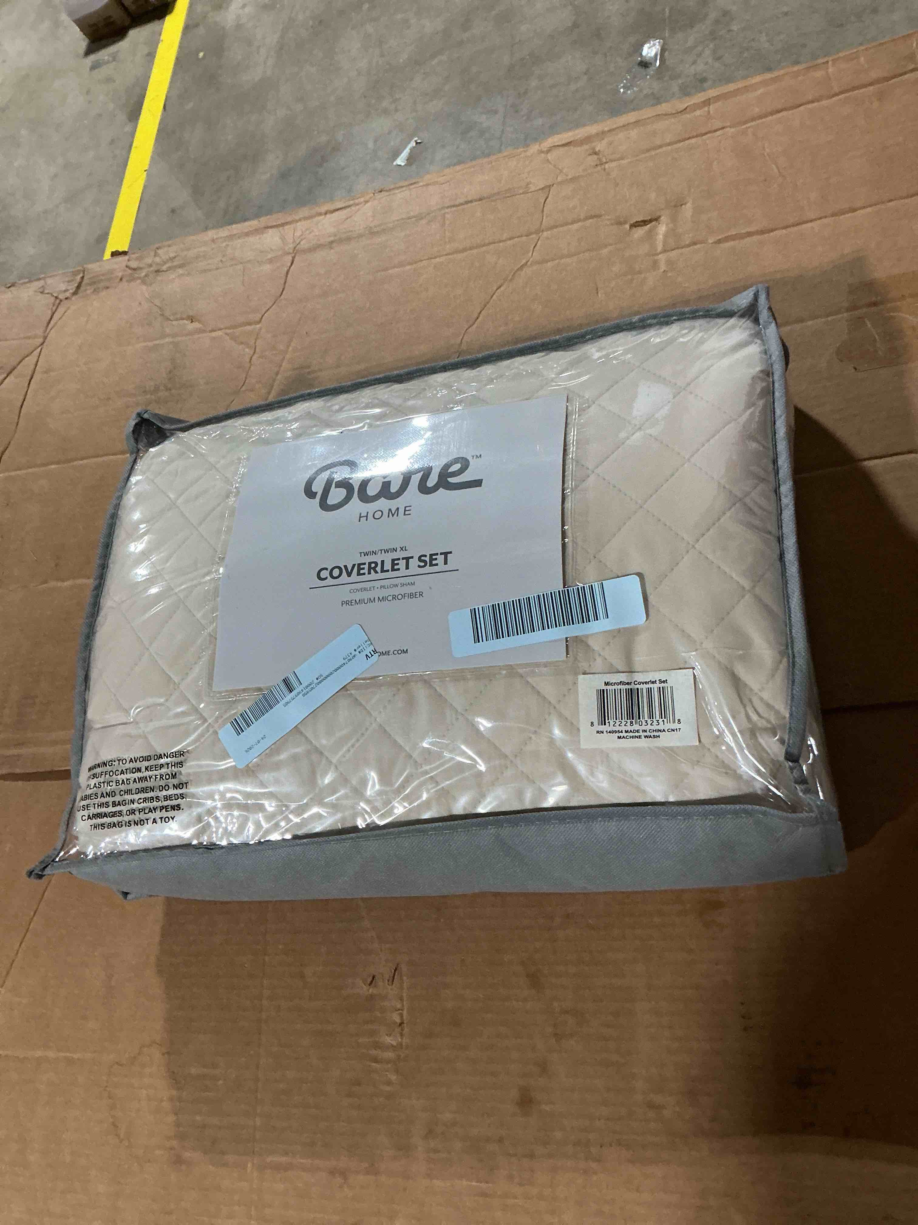Condition photo showing New/Like New for bare home quilt set - 2 piece - diamond stitched bedspread coverlet - twin/twin xl sand