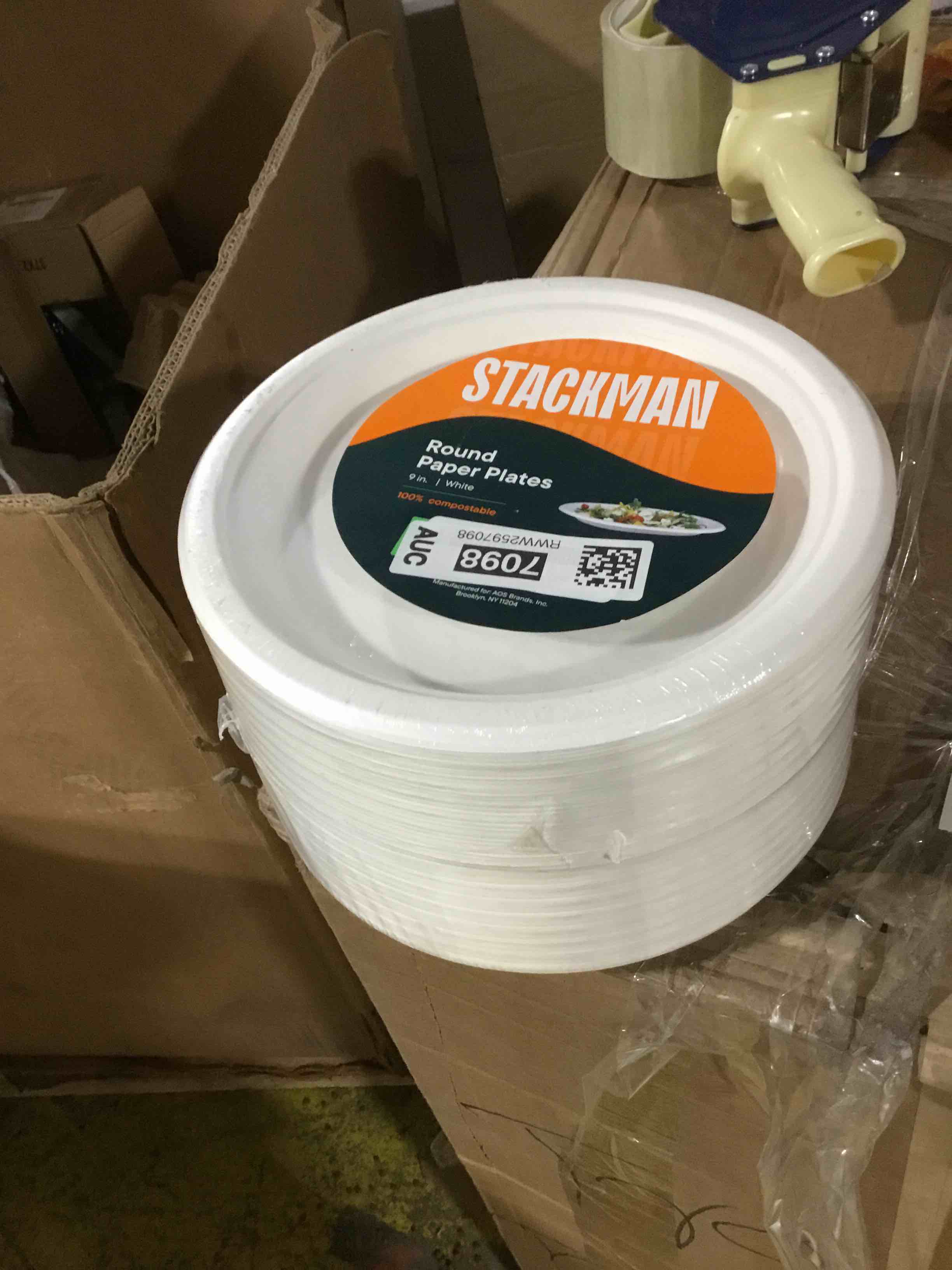 Condition photo showing As Is for Stack Man 100% Compostable Paper Plates 10 Inch Bulk [100 Count] Heavy-Duty Dinner Plates - Natural White Color Unbleached Bagasse - Eco-F