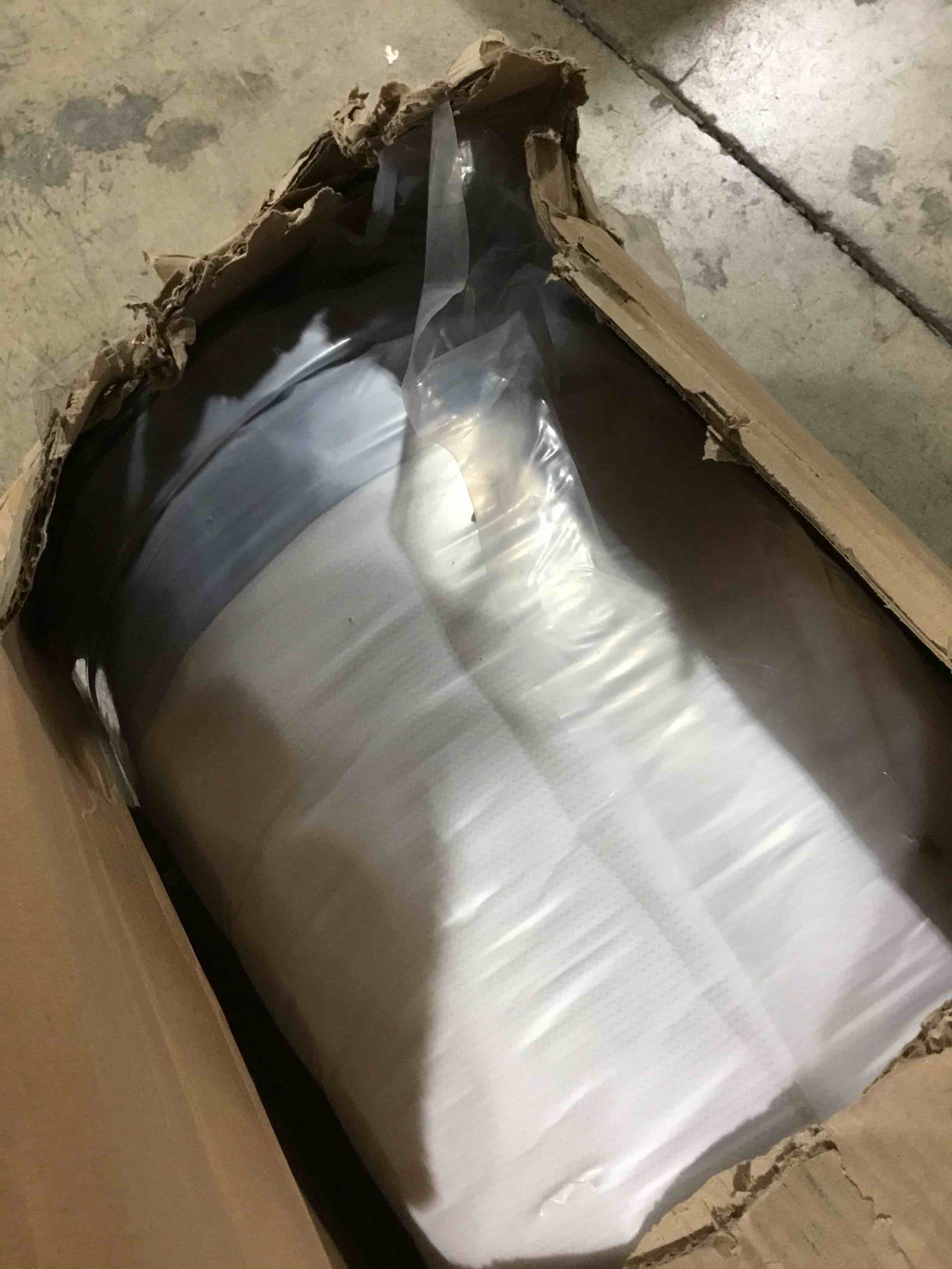 Condition photo showing New/Like New for MATTRESS BLUE ZINUS 10 Inch Queen Green Tea Memory Foam Mattress [New Version], Fiberglass free, Medium Firm Feel, Zoned Pressure Relief, Certified Safe Foams & Fabric, Mattress in A Box BLUE Queen 10" New Small Box