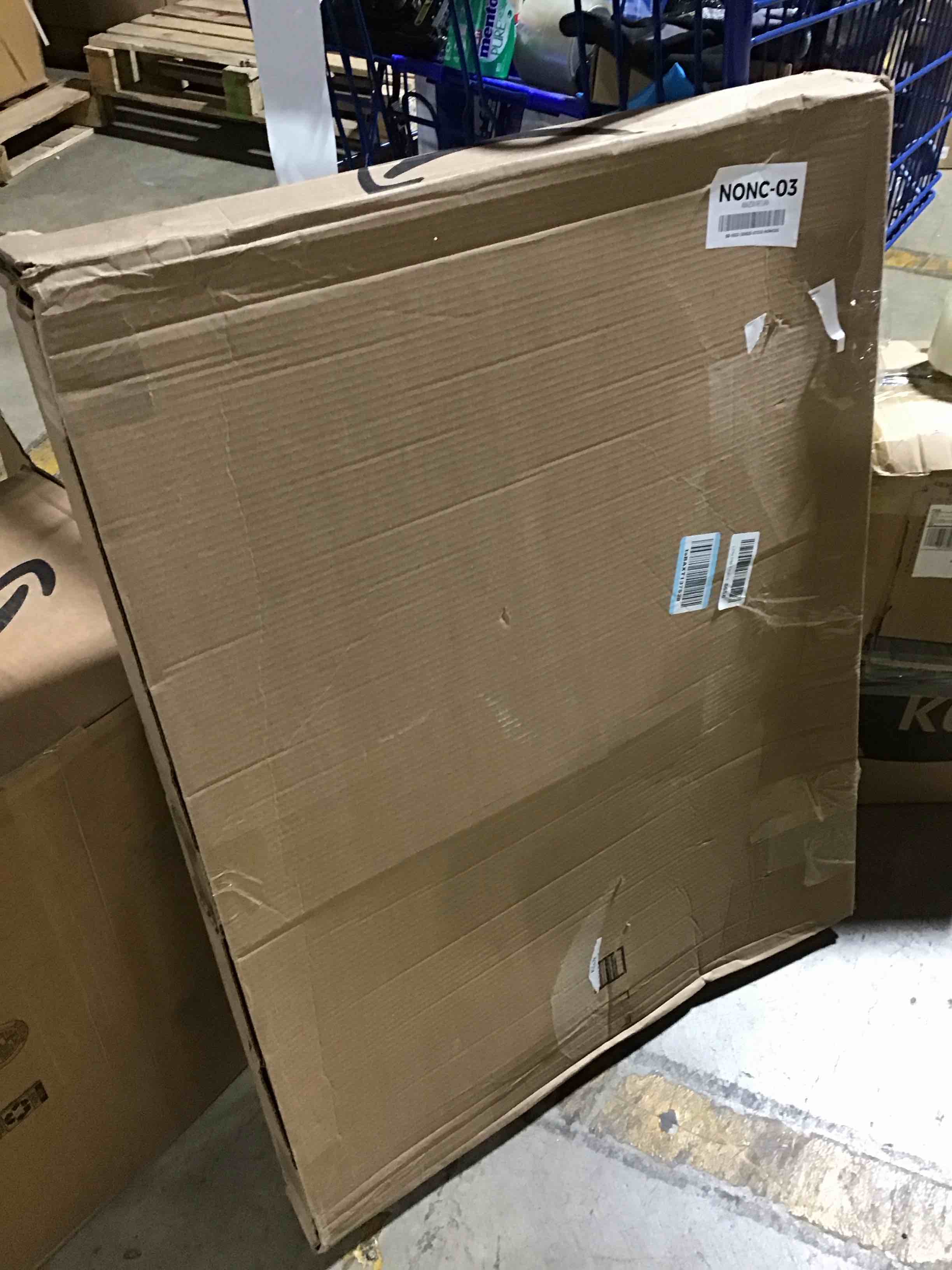 Condition photo showing Good Condition for 2pcs 18-20inch Large Natural Grapevine Wreath Rings Rattan Vine Branch Wreath Hoop for DIY Craft Christmas Easter Holiday Decoration Seasonal Decors (2pcs 50cm/18-20inch)