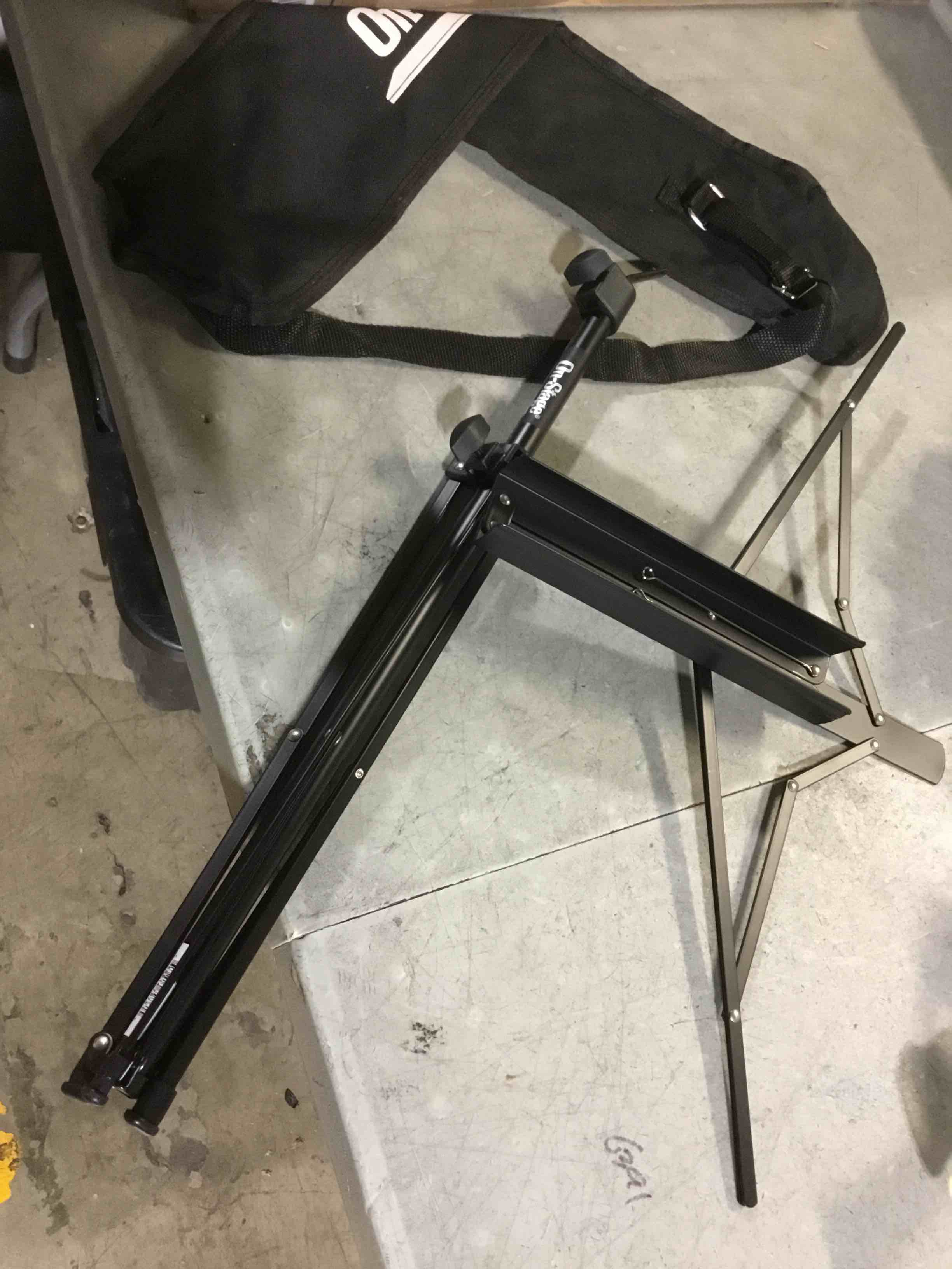 (INCOMPLETE)OnStage On-Stage SM7022BB Detachable Sheet Music Stand with Bag