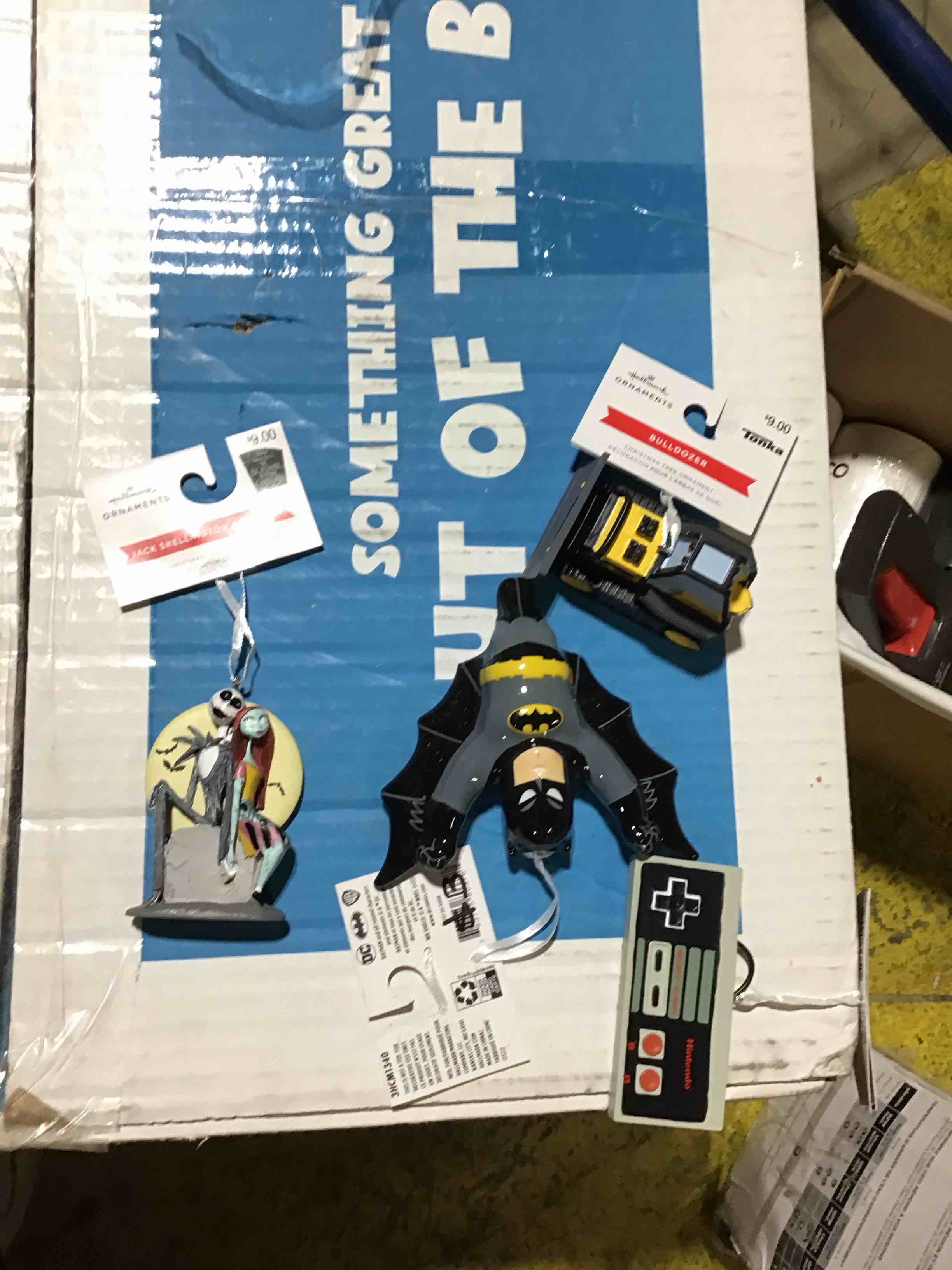 Assorted Christmas tree ornament 