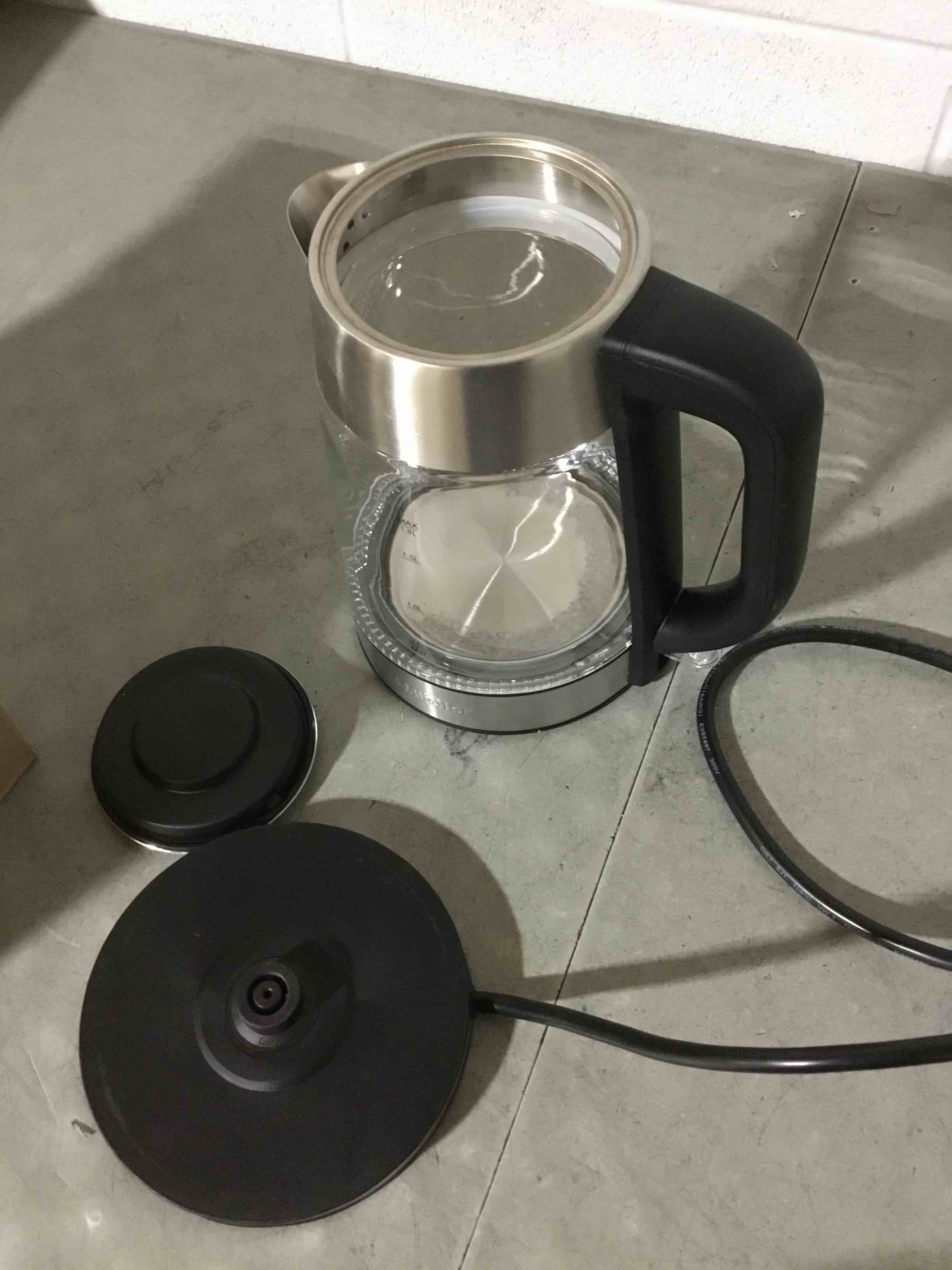 Condition photo showing As Is for (USED)Mueller Rapid Boil Electric Kettle 1.8L – Borosilicate Glass & Stainless Steel – BPA-Free Tea Kettle, LED Light, Auto Shut-Off, Boil Dry Protection Water Heater – Fast Heating, Kitchen Appliances