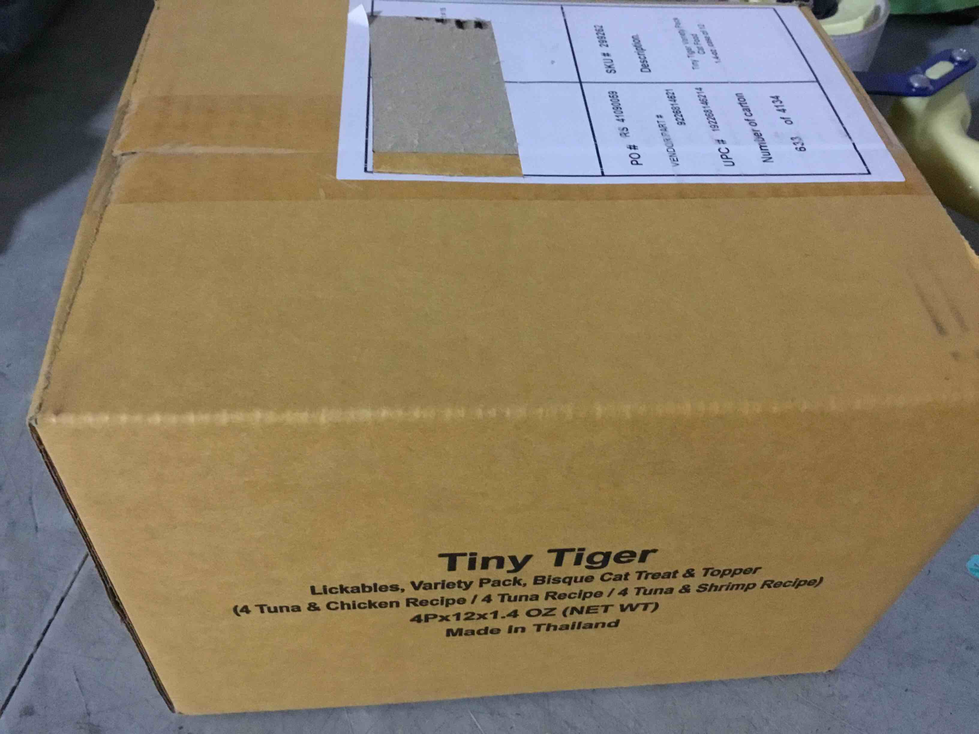 Condition photo showing New/Like New for Bundle: Tiny Tiger Chunks in EXTRA Gravy Seafood Variety Pack Cat Food + Lickables Variety Pack Bisque Cat Treat & Topper(BIDDING ON 4 packages) 