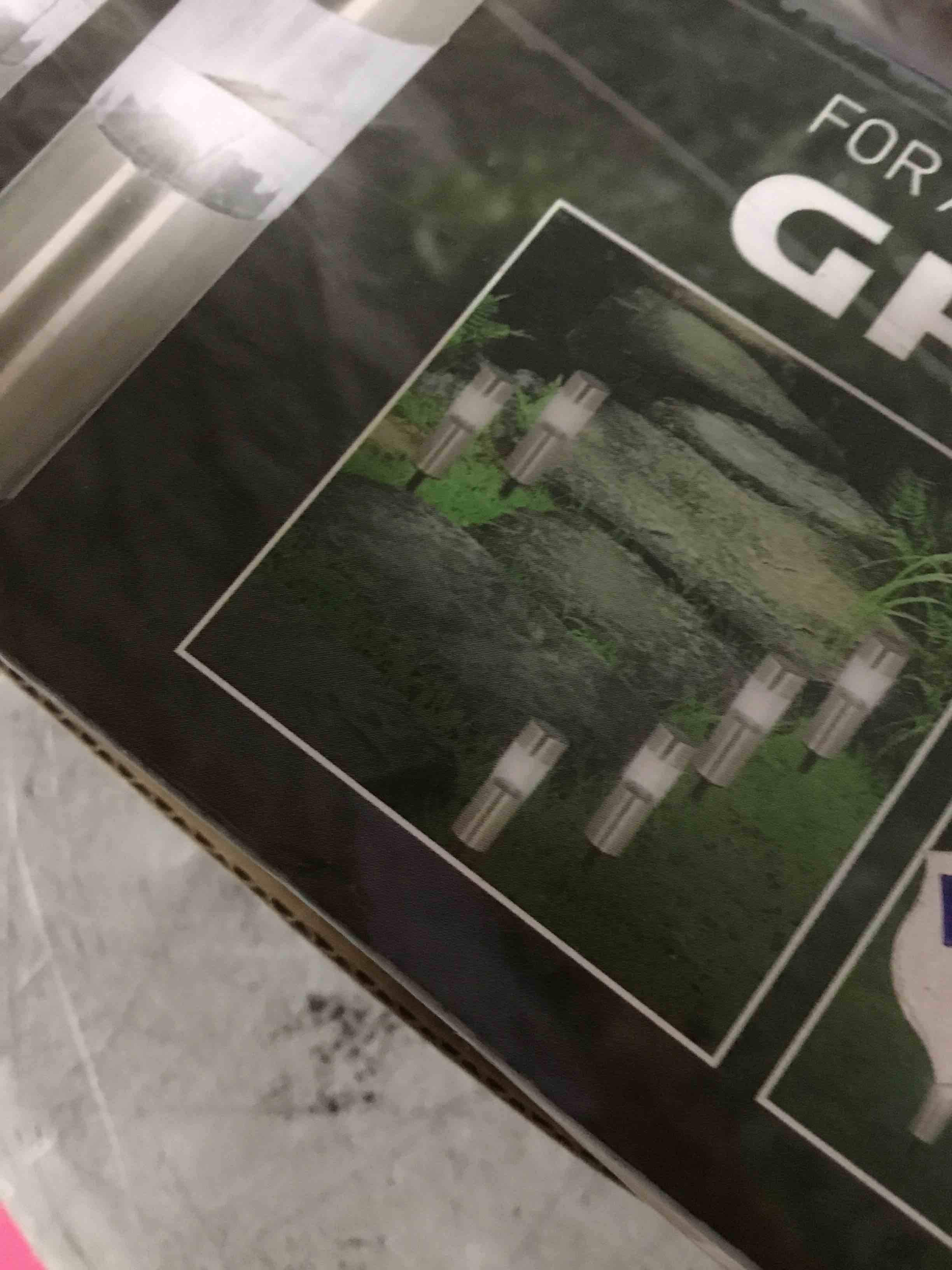 Condition photo showing As Is for 6PCS solar light GRUNDIG (similar)