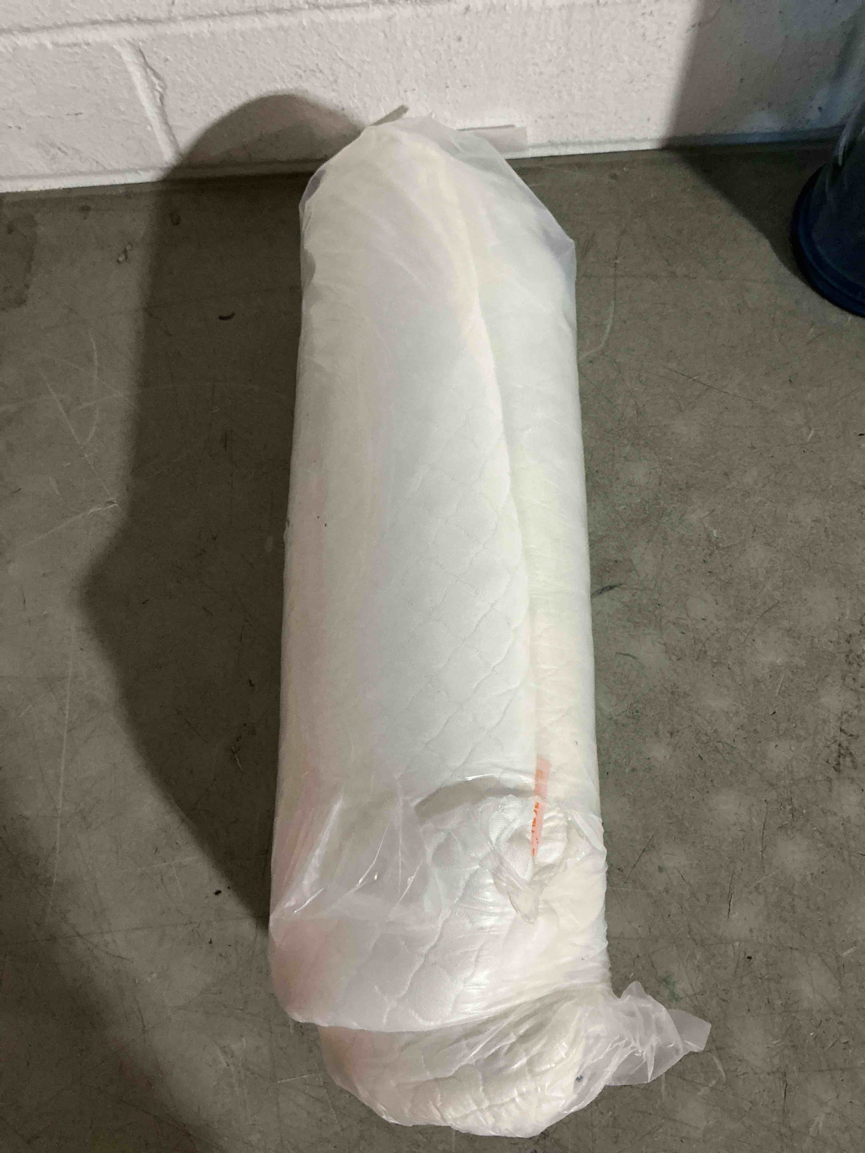 Condition photo showing New/Like New for hdjoaps pillow 